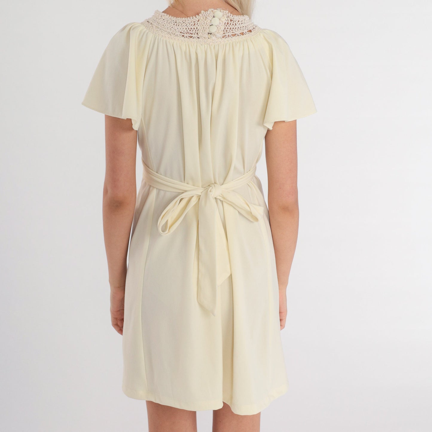 70s Cream Babydoll Mini Dress Macrame Trim Flutter Sleeve Empire Waist Small