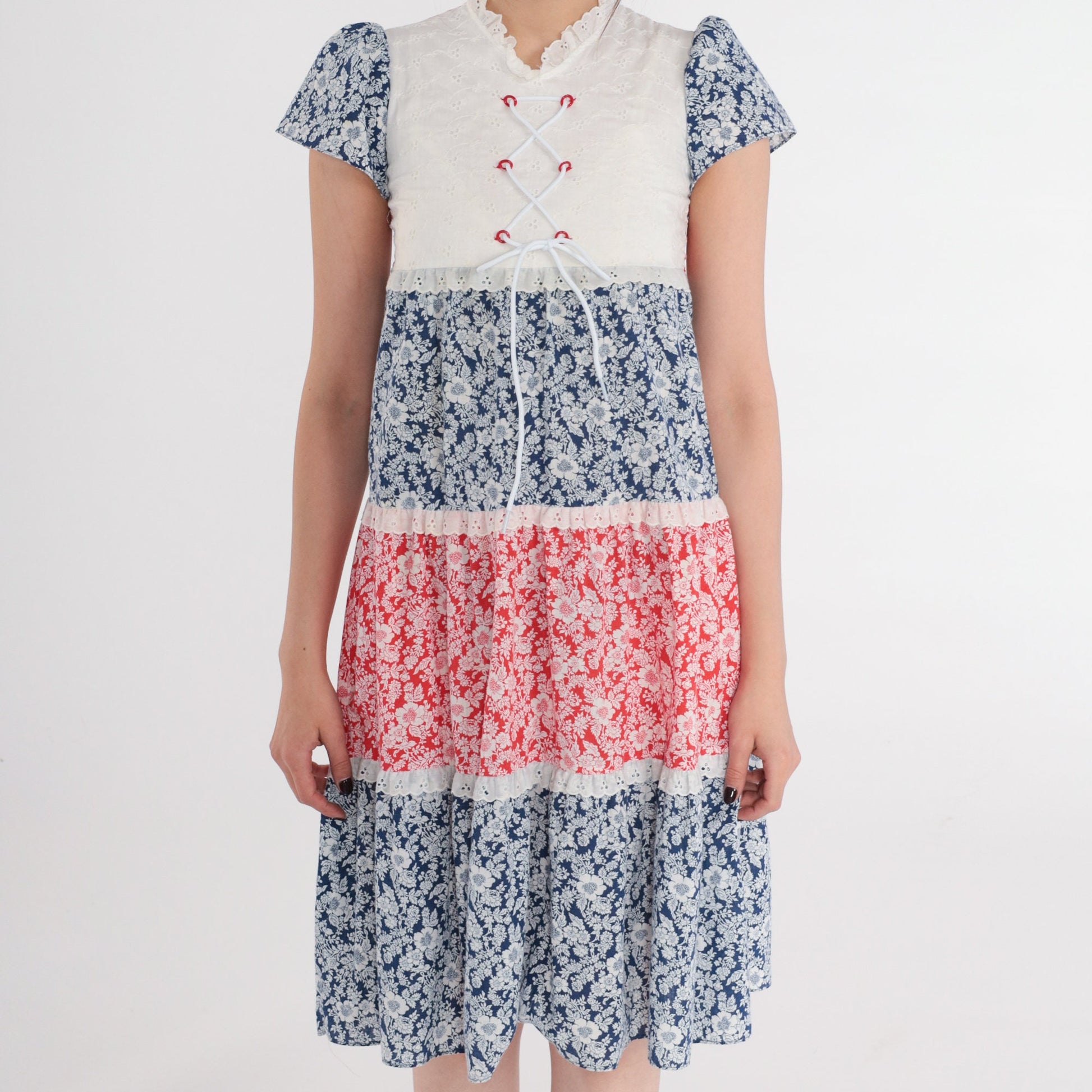 70s Floral Tiered Mini Dress Puff Sleeve White Eyelet Lace-Up Red Blue Petite XXS