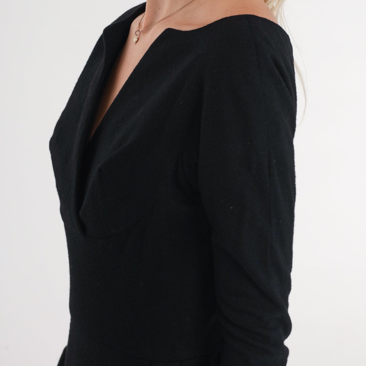 60s Black Wool Sheath Dress V Neck Long Sleeve Knee Length Extra Small