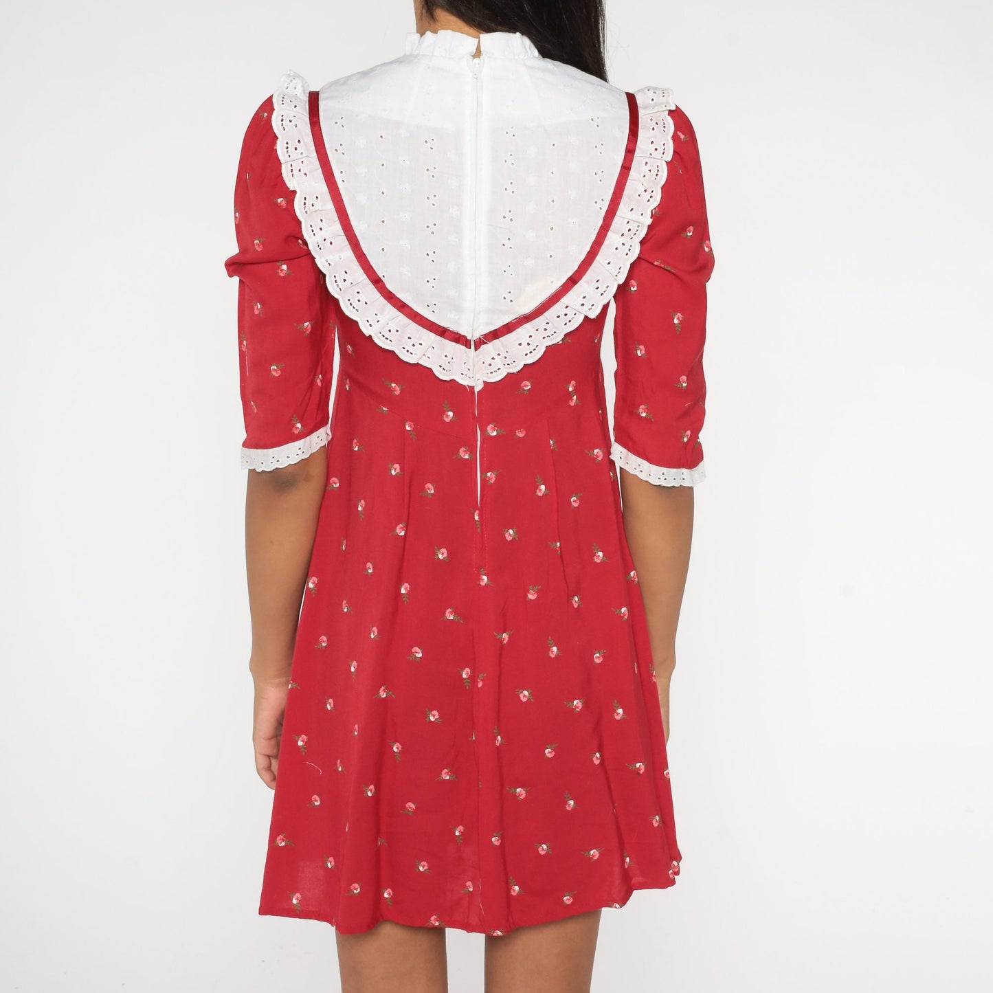 90s Red Floral Mini Dress Eyelet Lace Bib Empire Waist Puff Sleeve Extra Small