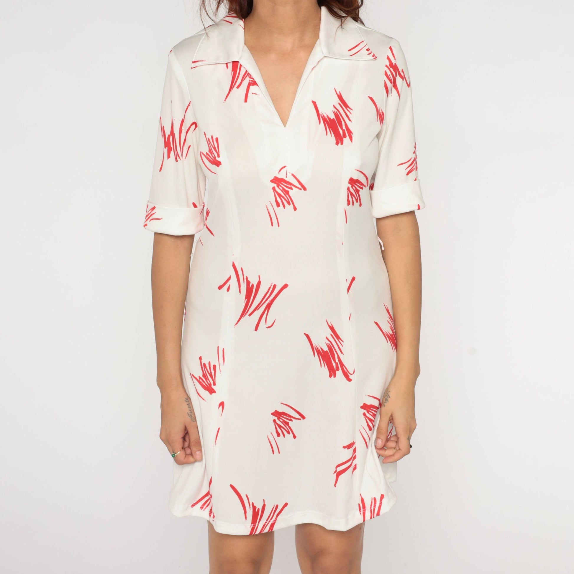 70s Mini Dress White Red Brushstroke Shift V-Neck Short Sleeve Small S
