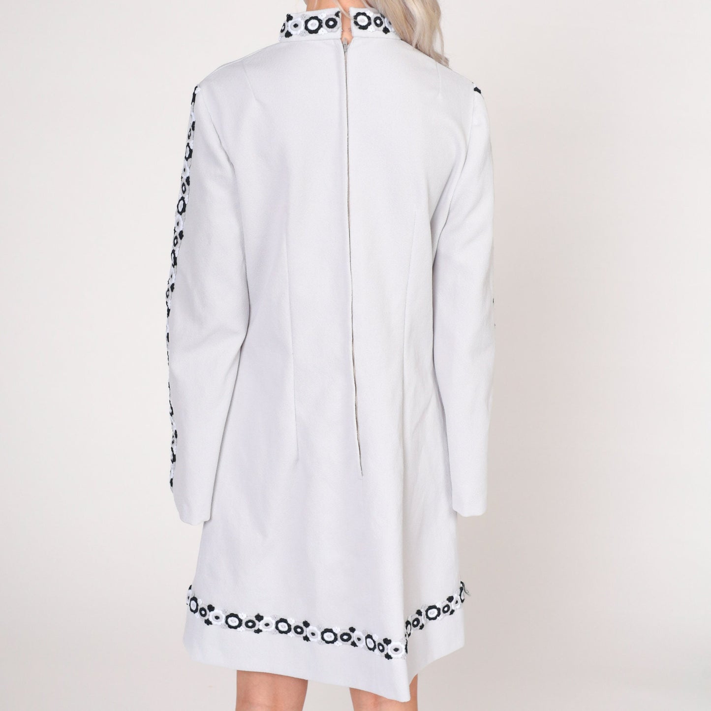 70s Mod Mini Dress Bell Sleeve Mock Neck Floral Embroidered Light Grey Medium