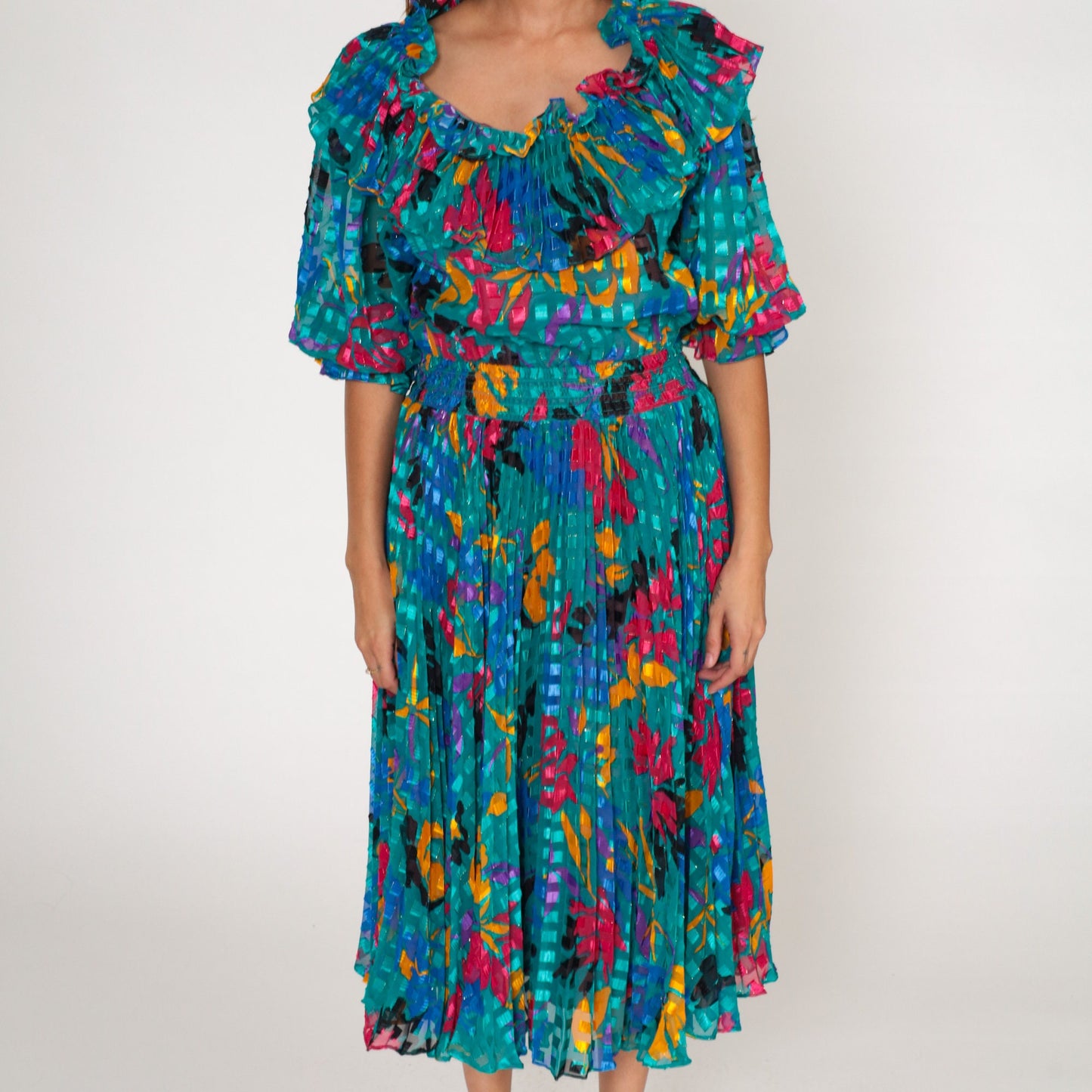80s Green Floral Midi Dress High Waisted Ruffled Neckline Pleated Small