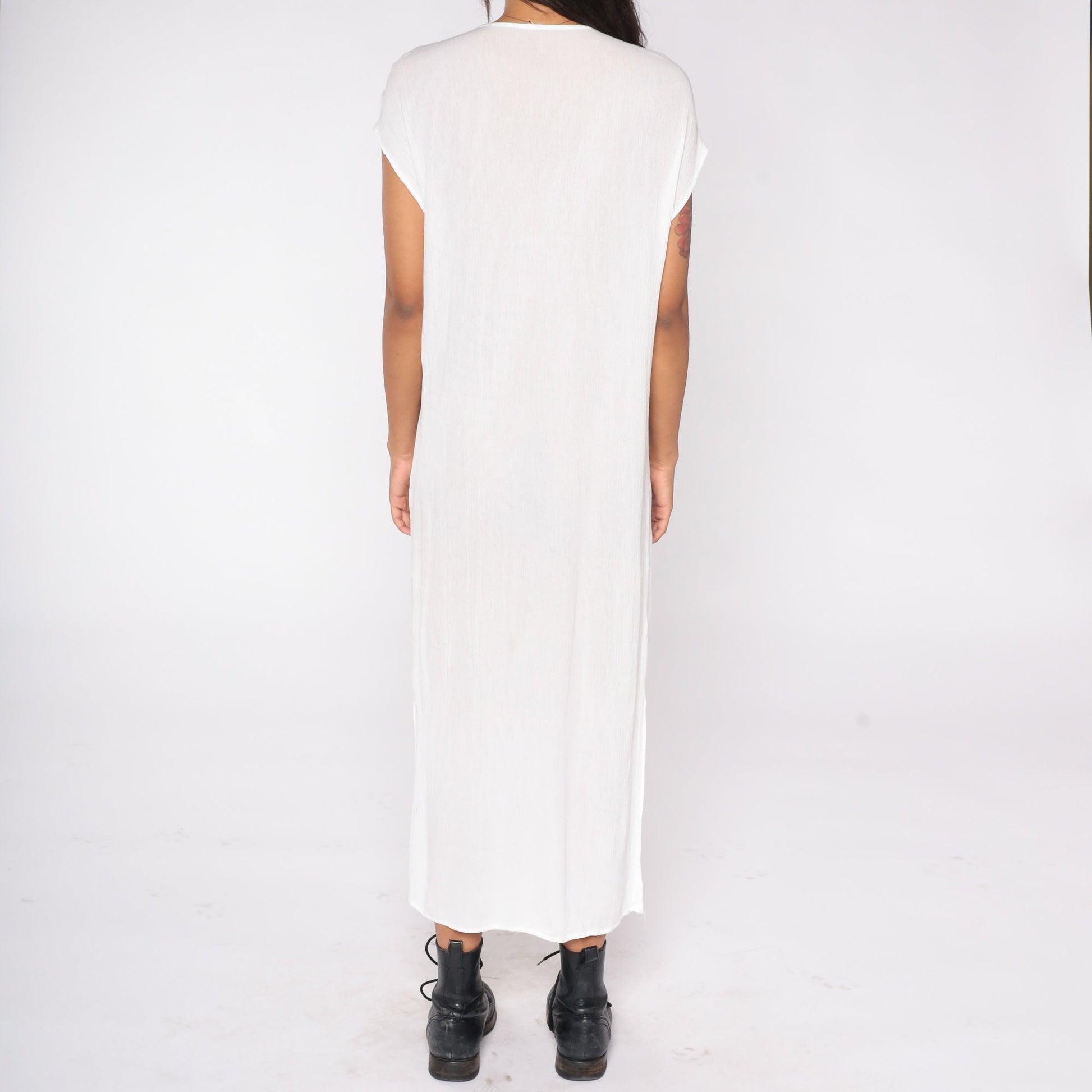 Y2K White Floral Embroidered Midi Dress Cap Sleeve V-Neck Side Slit Medium