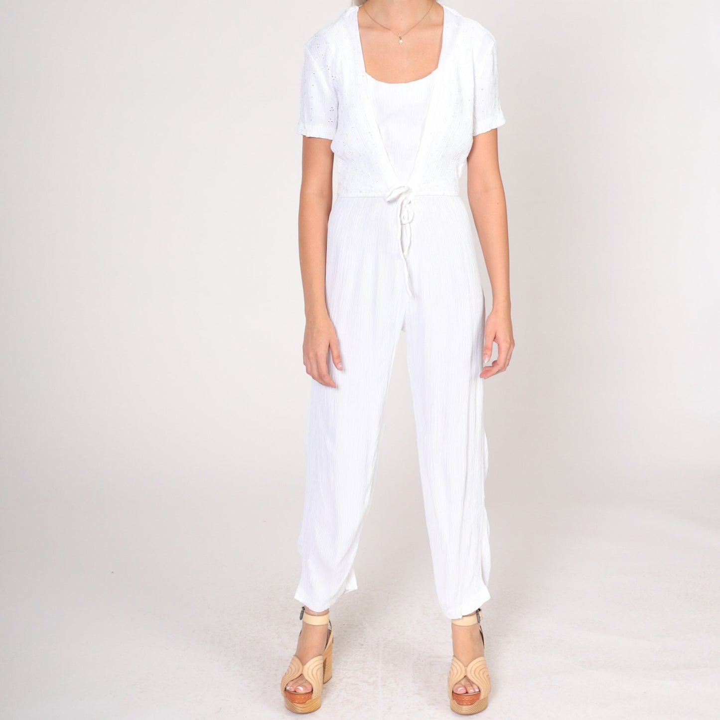 90s White Floral Eyelet Jumpsuit Tie-Front Vest Short Sleeve Extra Small