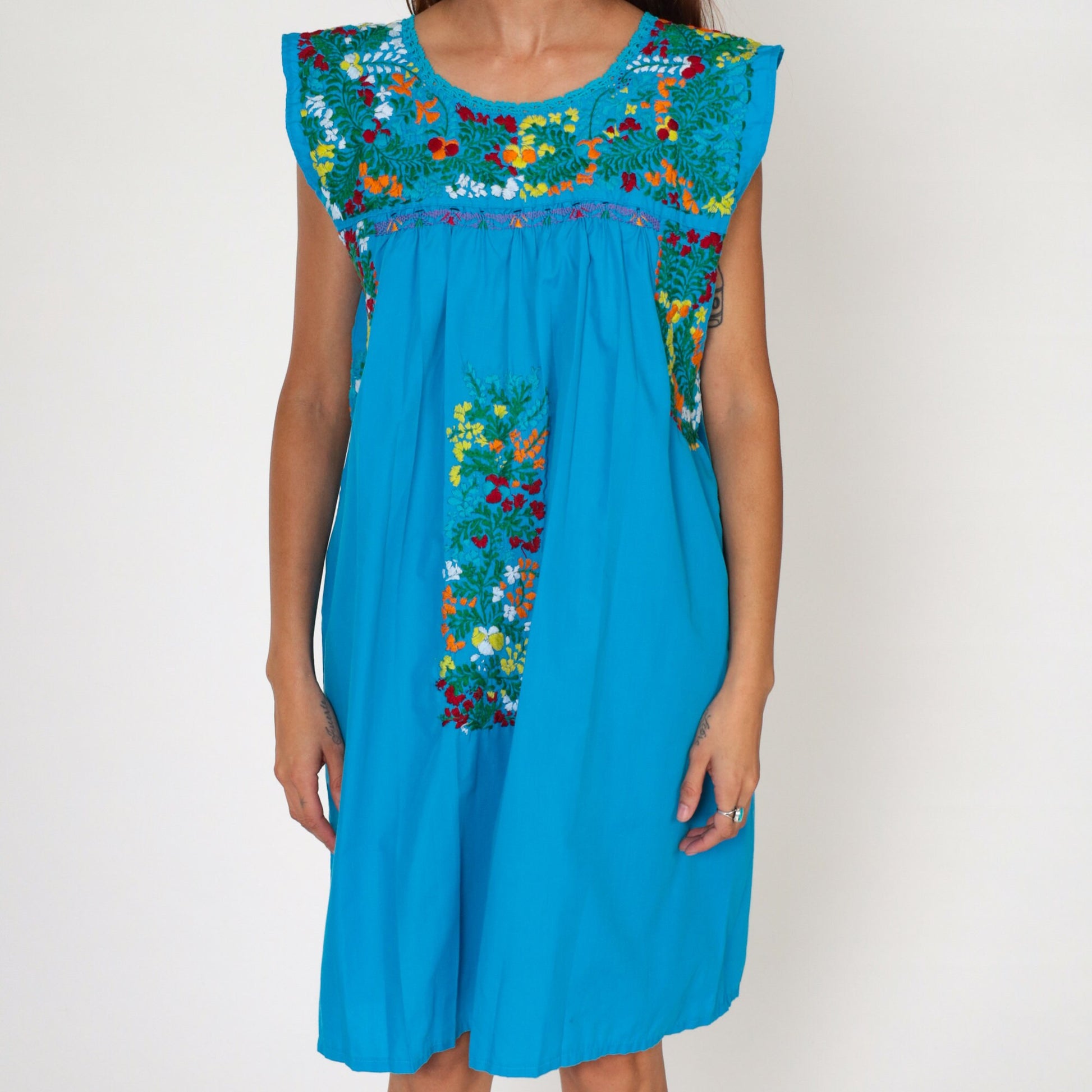 70s Mexican Oaxacan Embroidered Cotton Dress Turquoise Cap Sleeve Small Medium