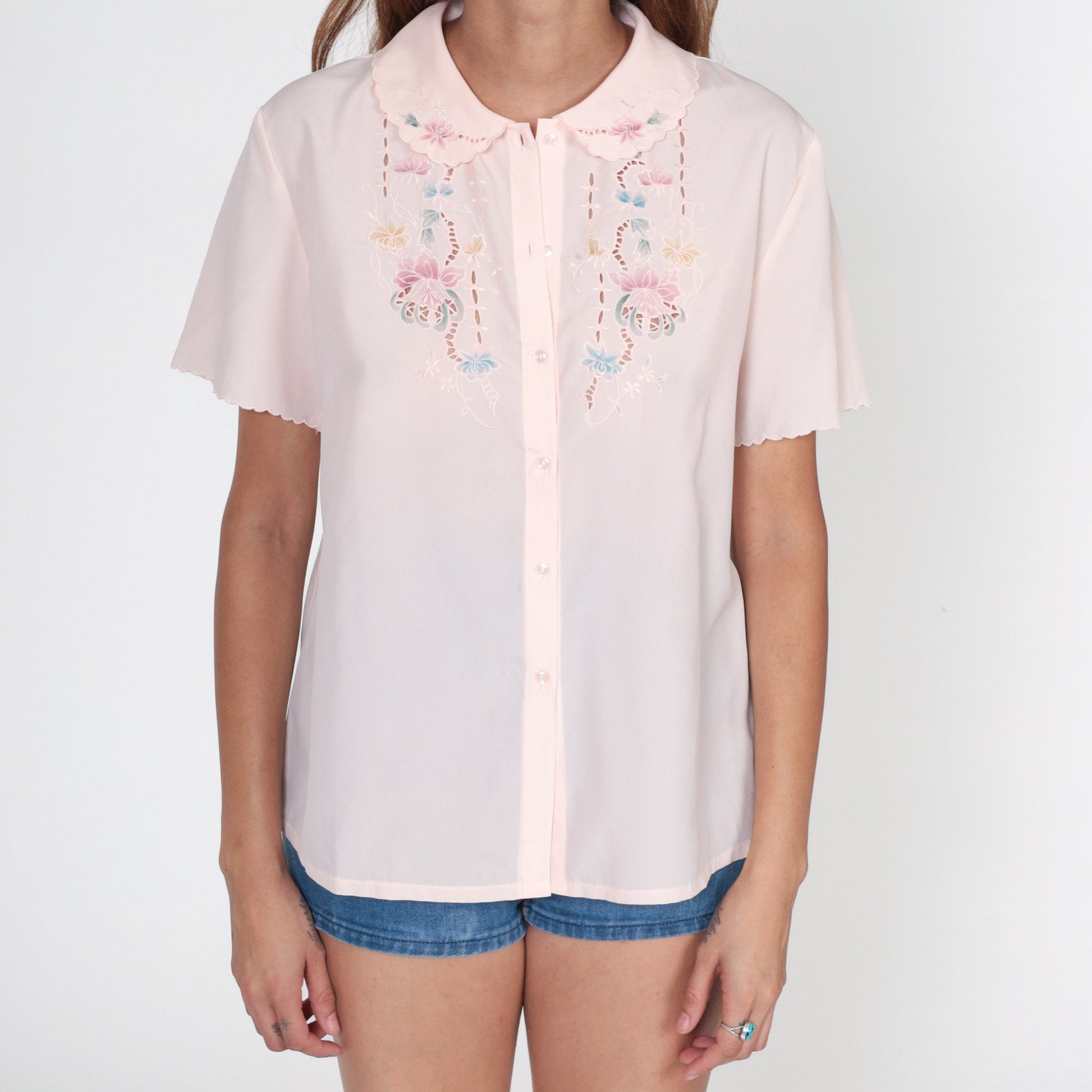 80s Baby Pink Embroidered Floral Blouse Peter Pan Collar Cutout Small