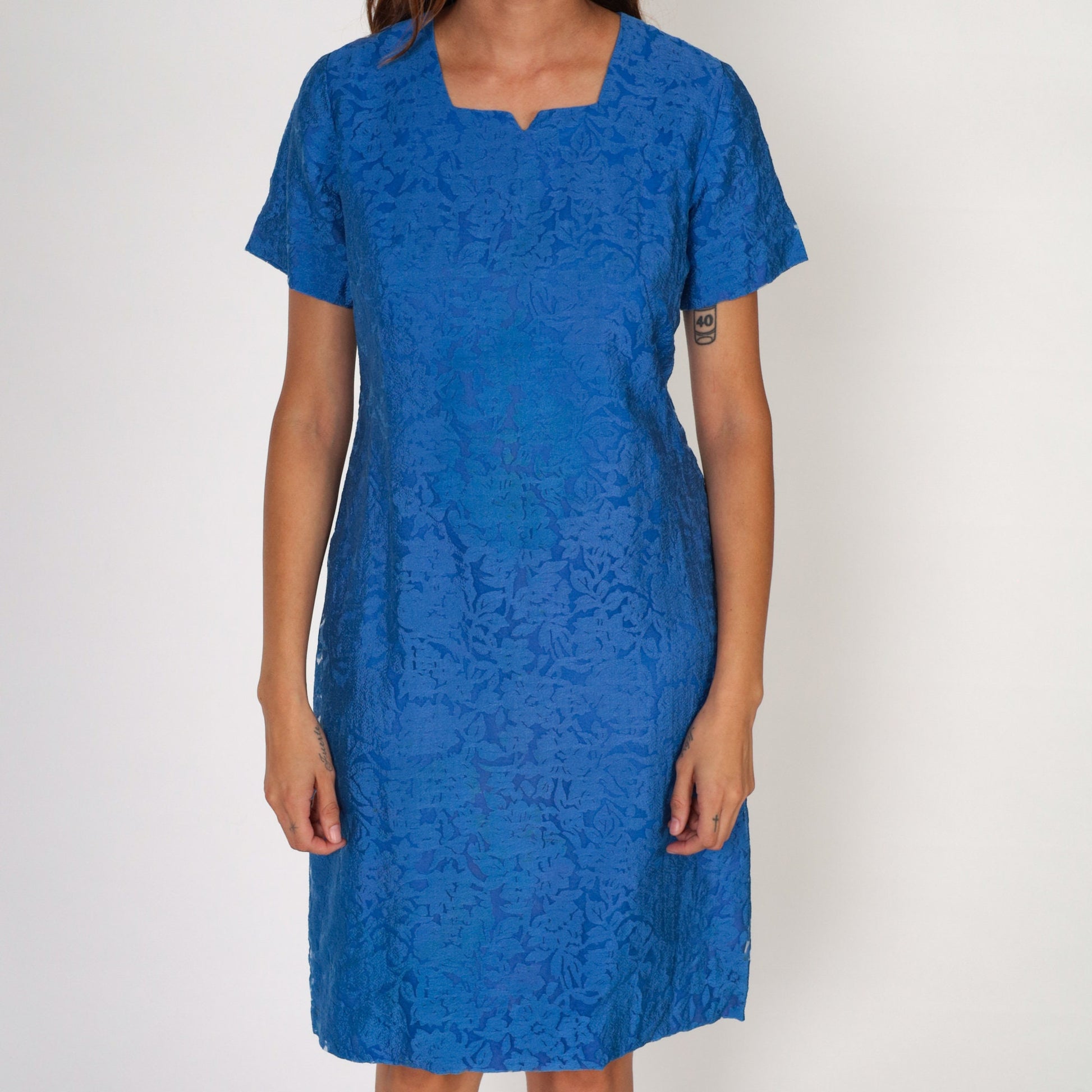 60s Blue Embossed Floral Shift Mini Dress Short Sleeve Small
