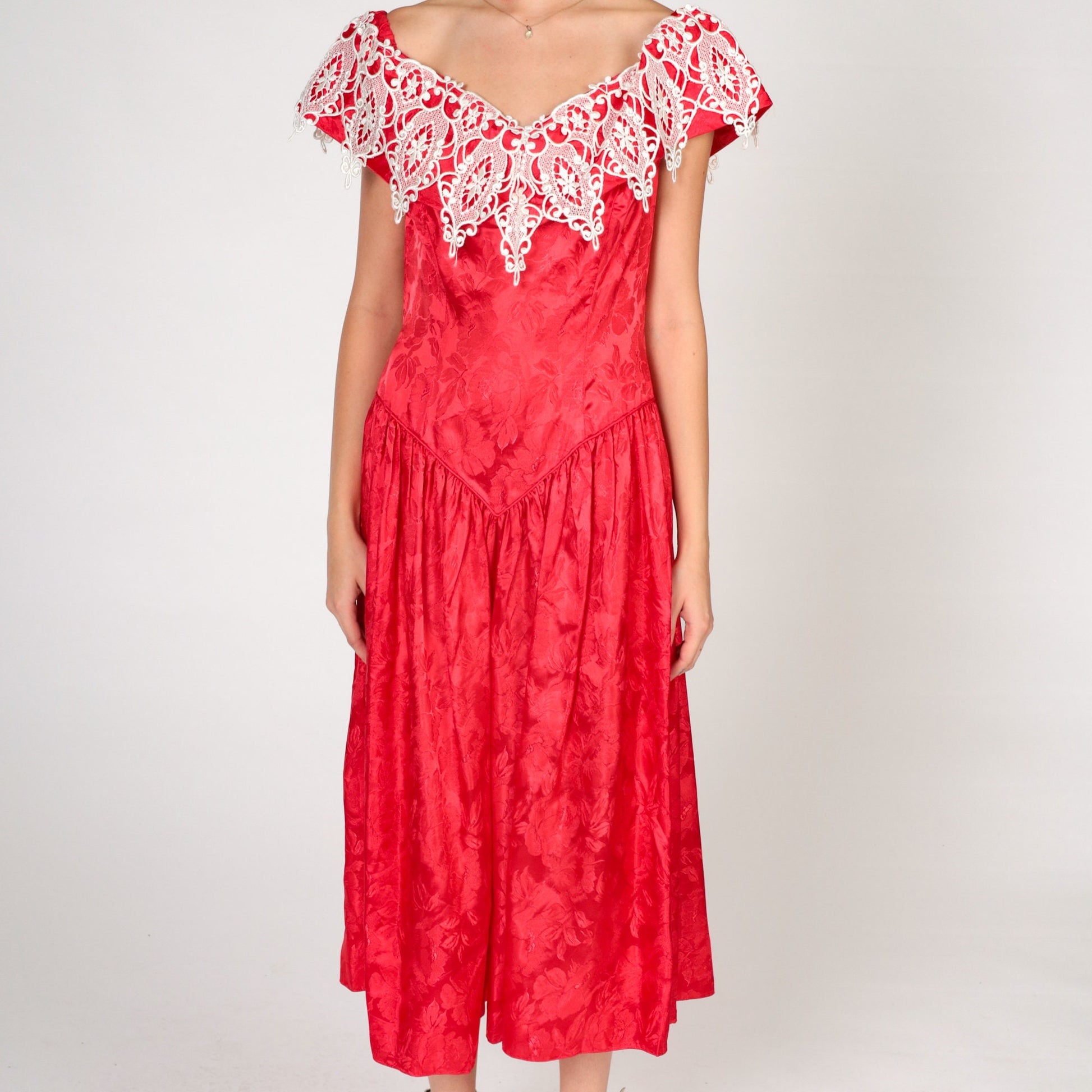 80s Red Floral Embossed Off-Shoulder Dress White Lace Basque Waist Midi Medium