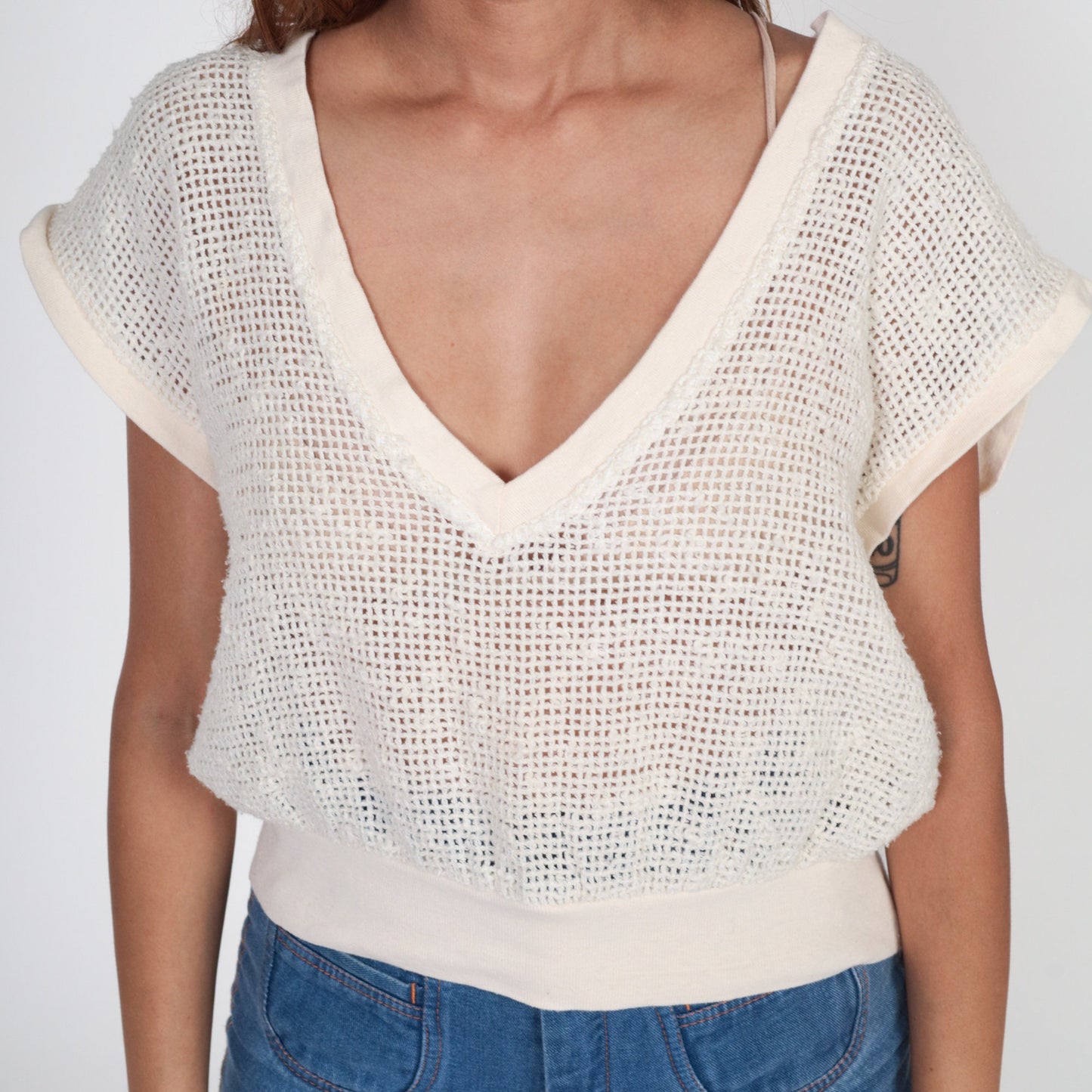 80s Campus Casuals Sheer Mesh Blouse Off-White Deep V-Neck Cap Sleeve Large