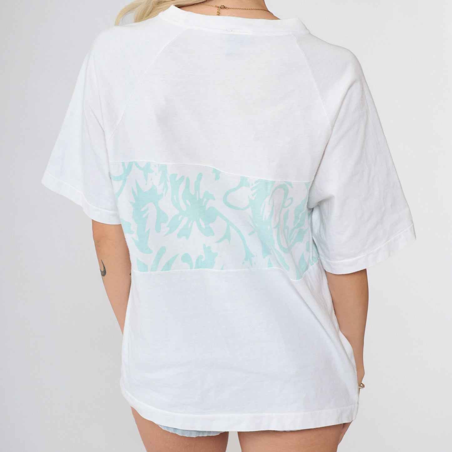 90s Abstract Mint Swirl Graphic T-Shirt White Crewneck Large