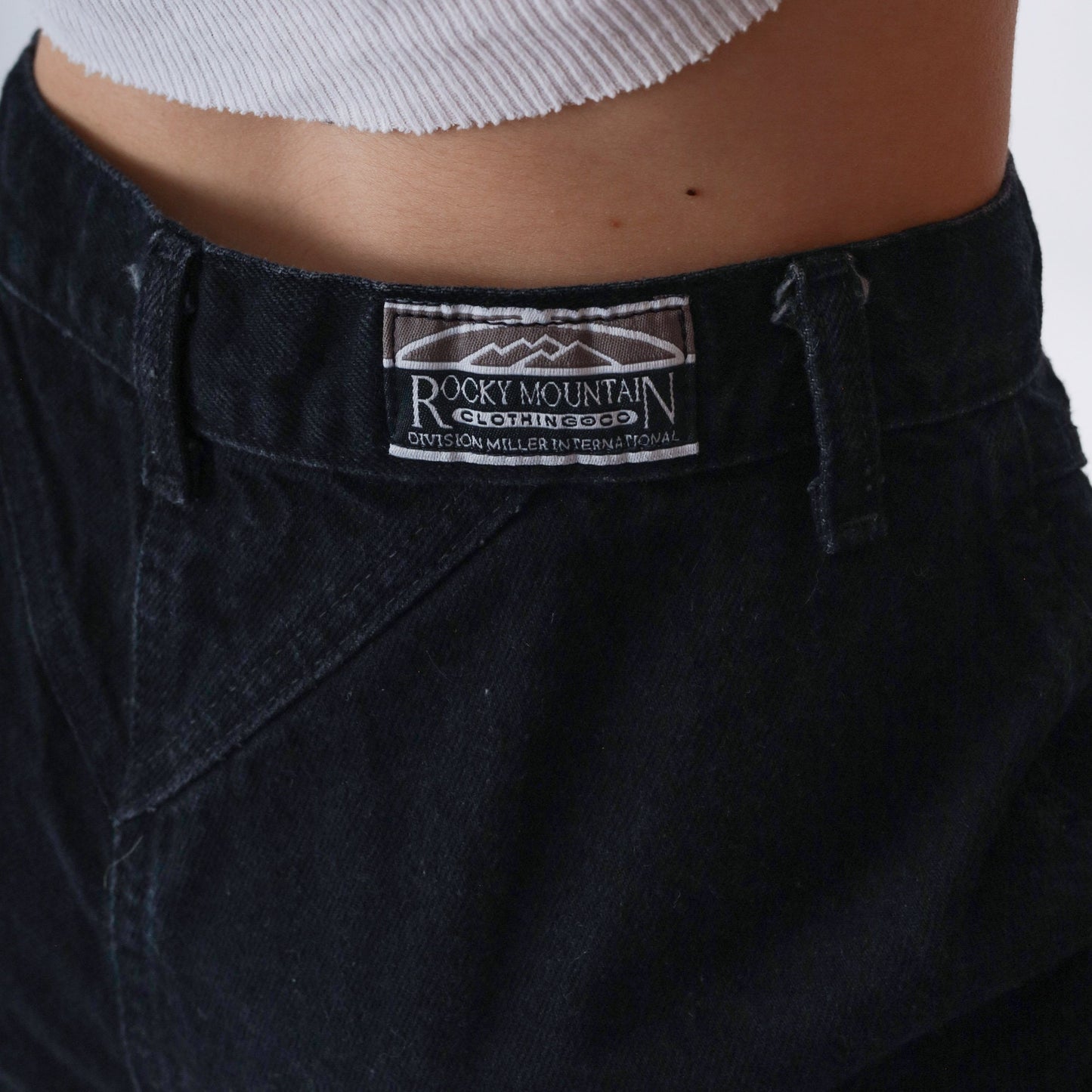 90s Rocky Mountain Black Denim High Waisted Jeans Tapered Leg Small