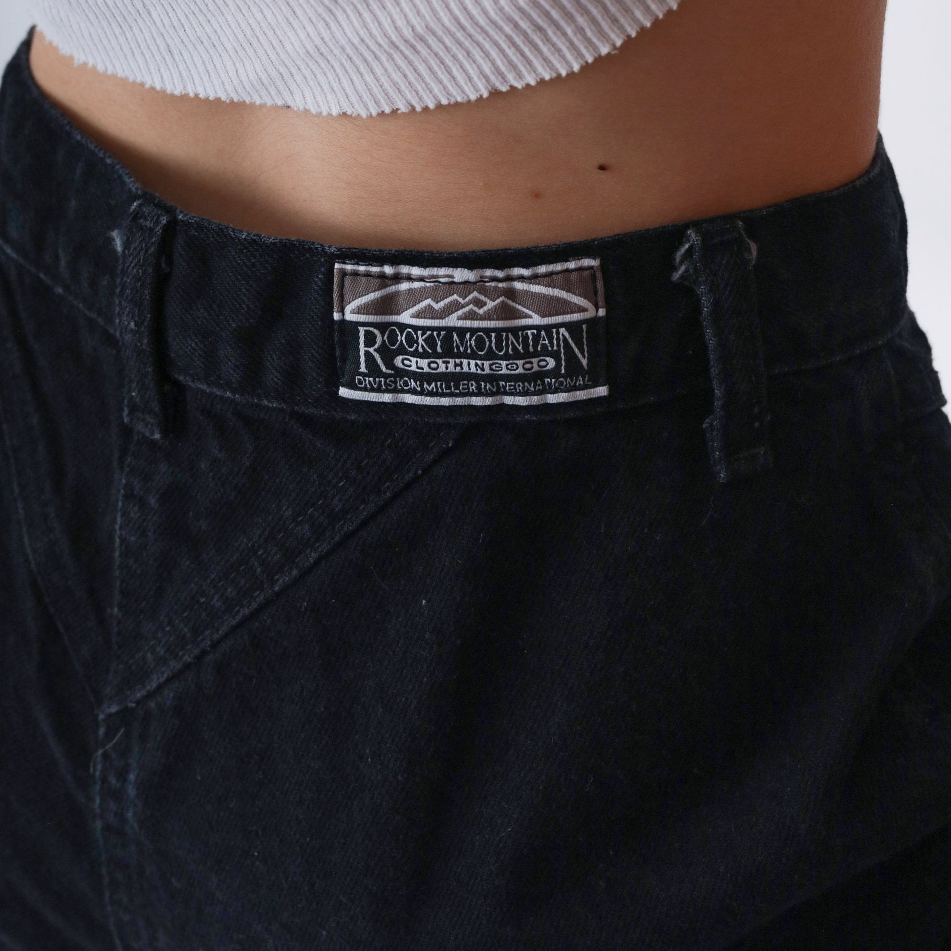 90s Rocky Mountain Black Denim High Waisted Jeans Tapered Leg Small