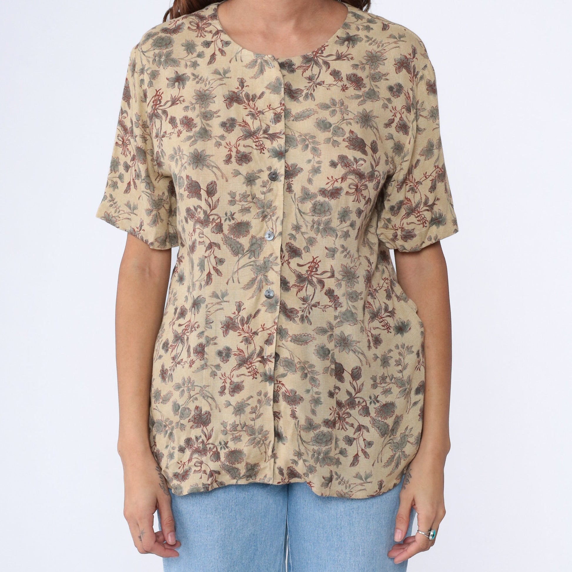 00s Beige Floral Button-Up Blouse Short Sleeve Collarless Shirt Petite 8