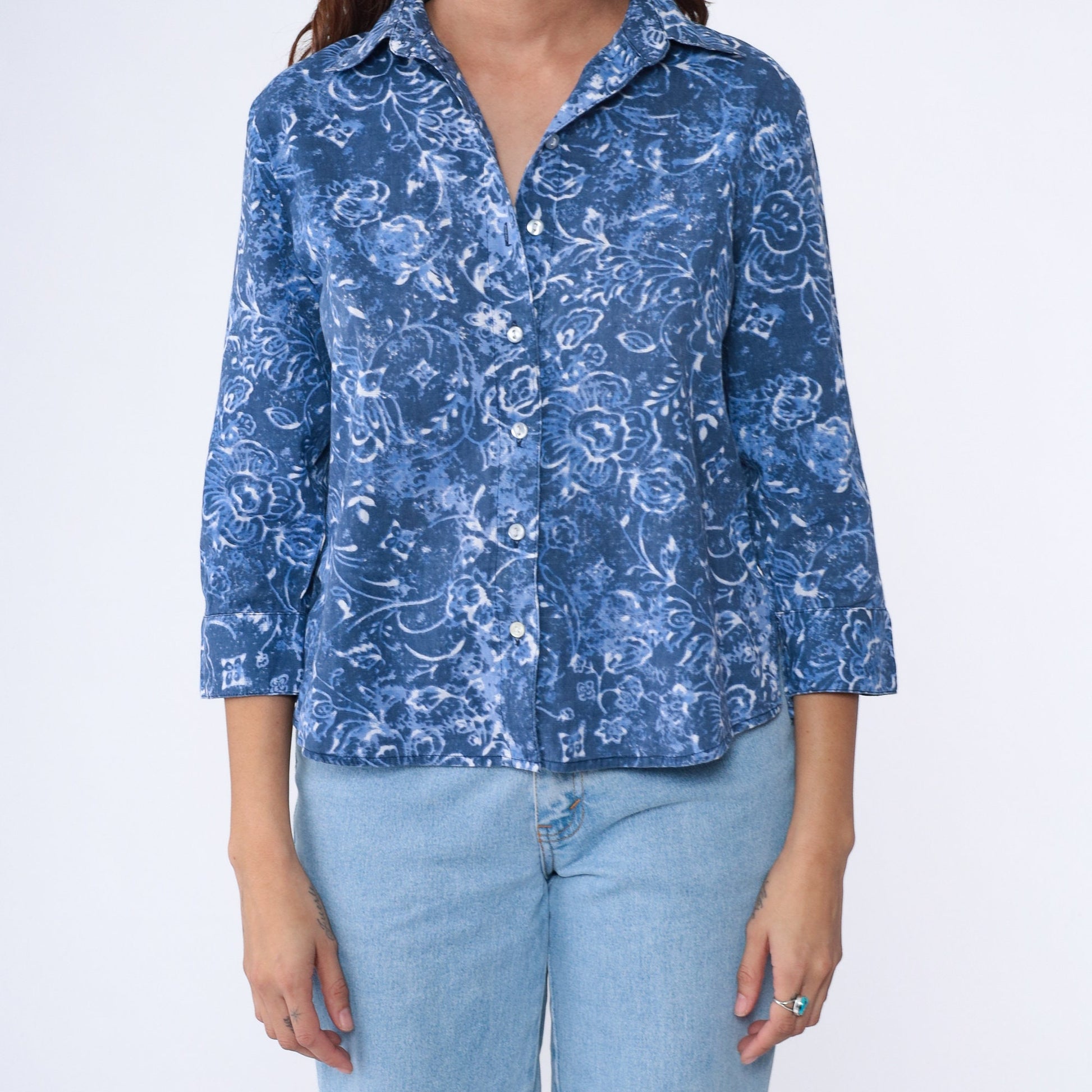 90s Blue Floral Batik Button-Up Blouse 3/4 Sleeve Shirt Medium