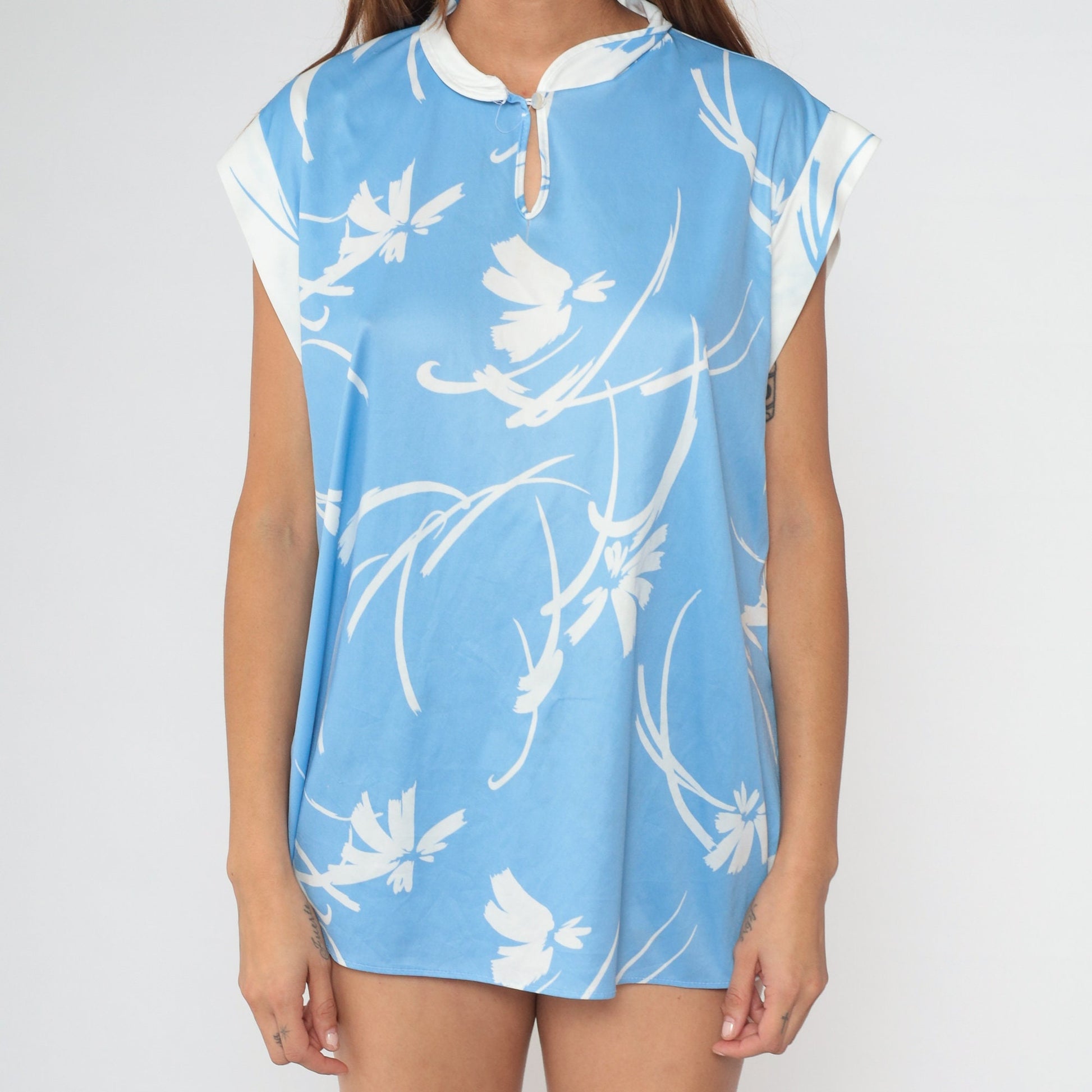 70s Blue Floral Blouse Keyhole Mandarin Collar Cap Sleeve Extra Large