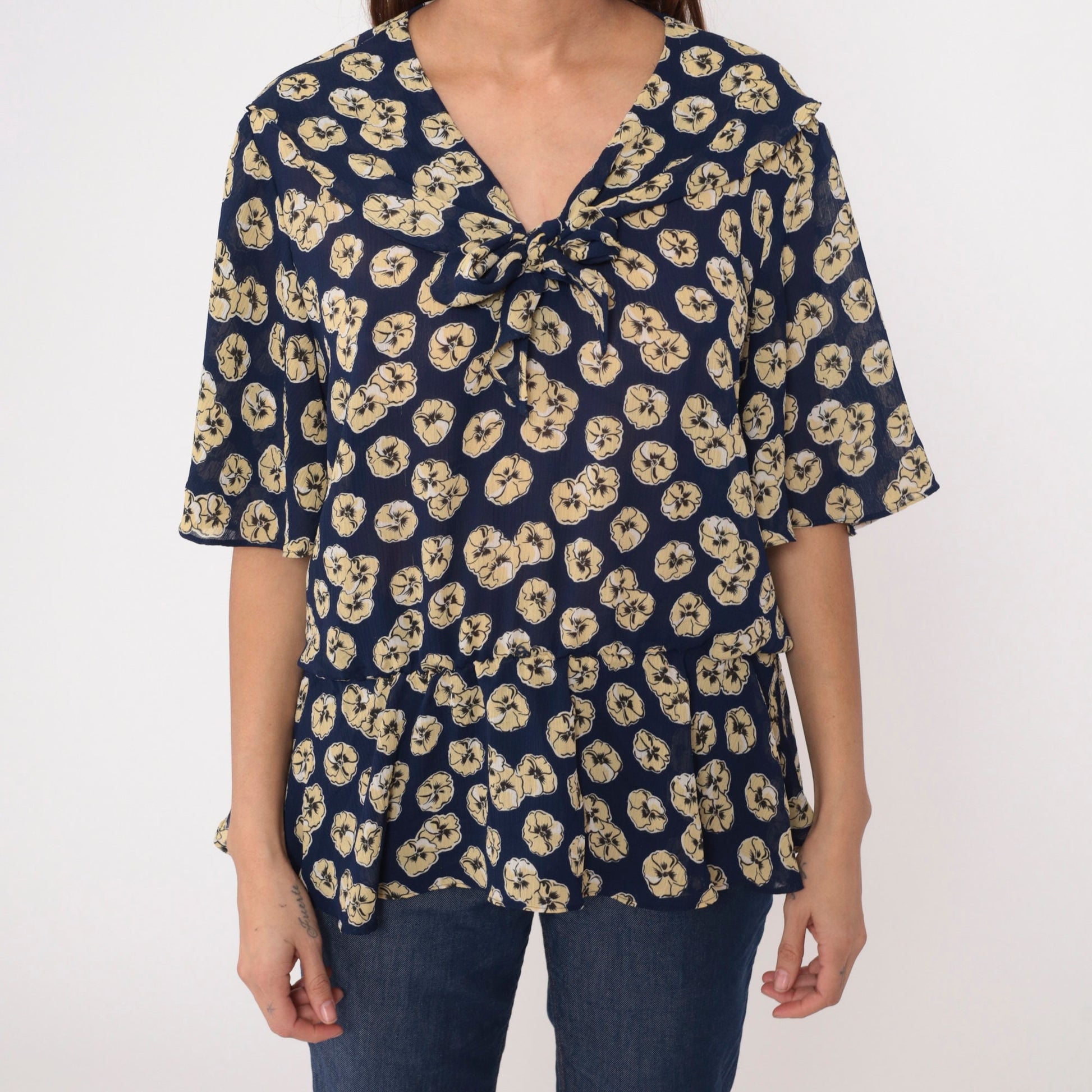 90s Navy Floral Blouse Tie Neck Peplum Flutter Sleeve Shirt Extra Large