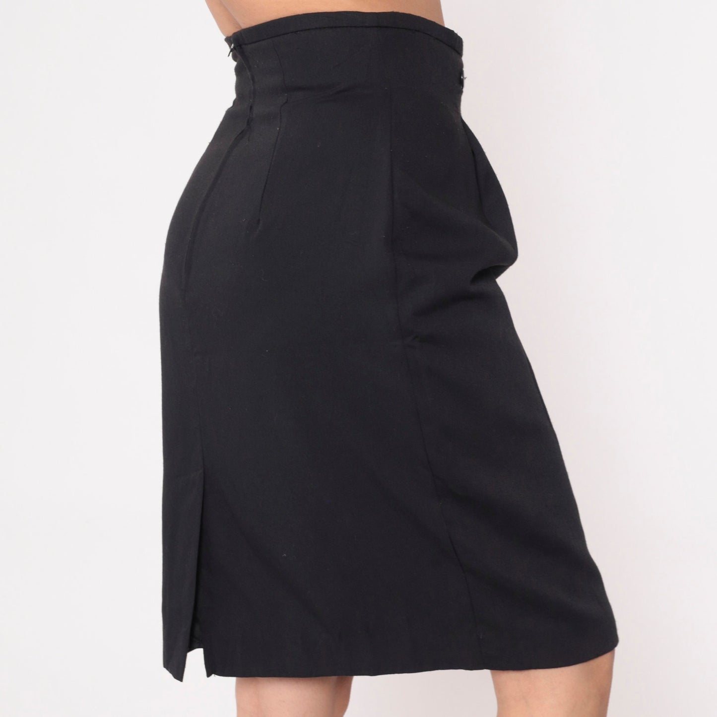 90s Black Pencil Skirt High Waisted Pleated Knee Length Medium