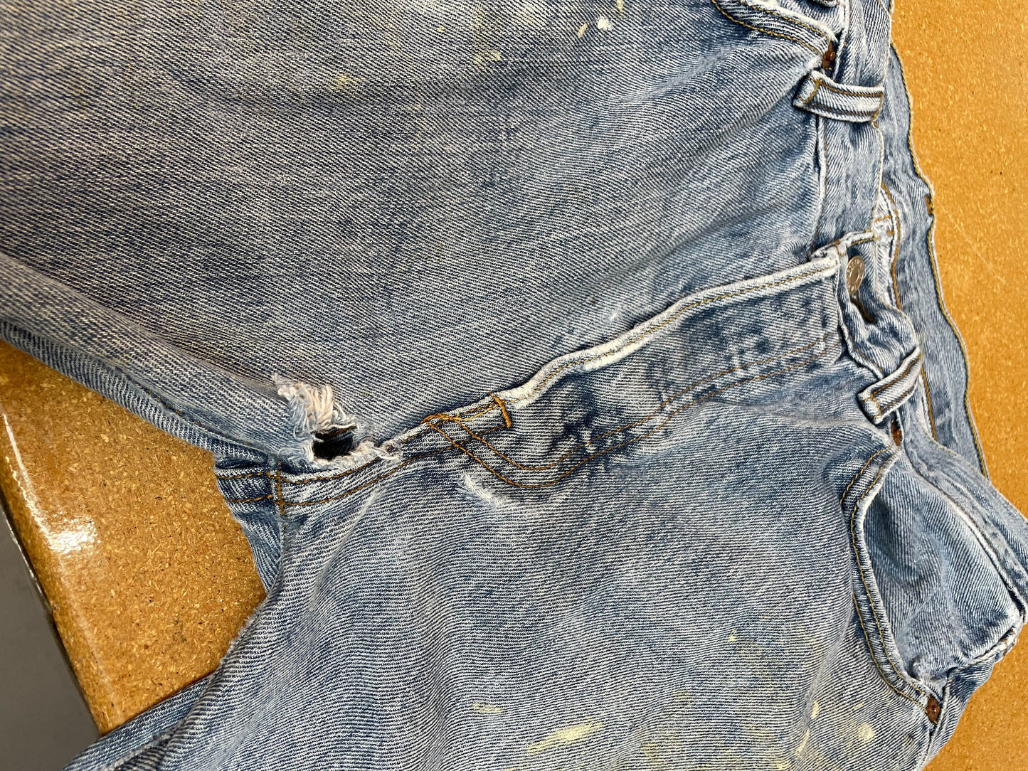 Levis 501 Distressed Paint Splatter Jeans 34x32 Straight Leg Button Fly 90s