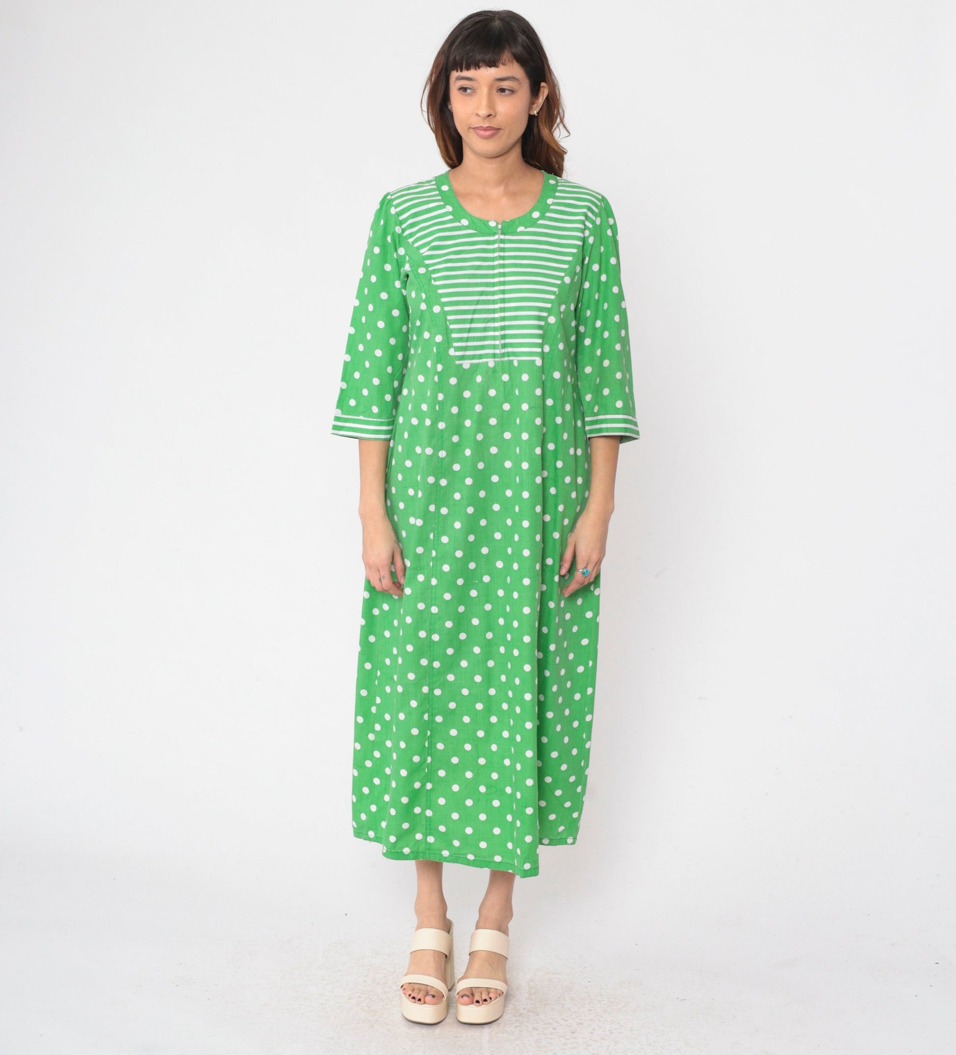 70s Polka Dot Caftan Maxi Dress Green White Front Zip 3/4 Sleeve Medium