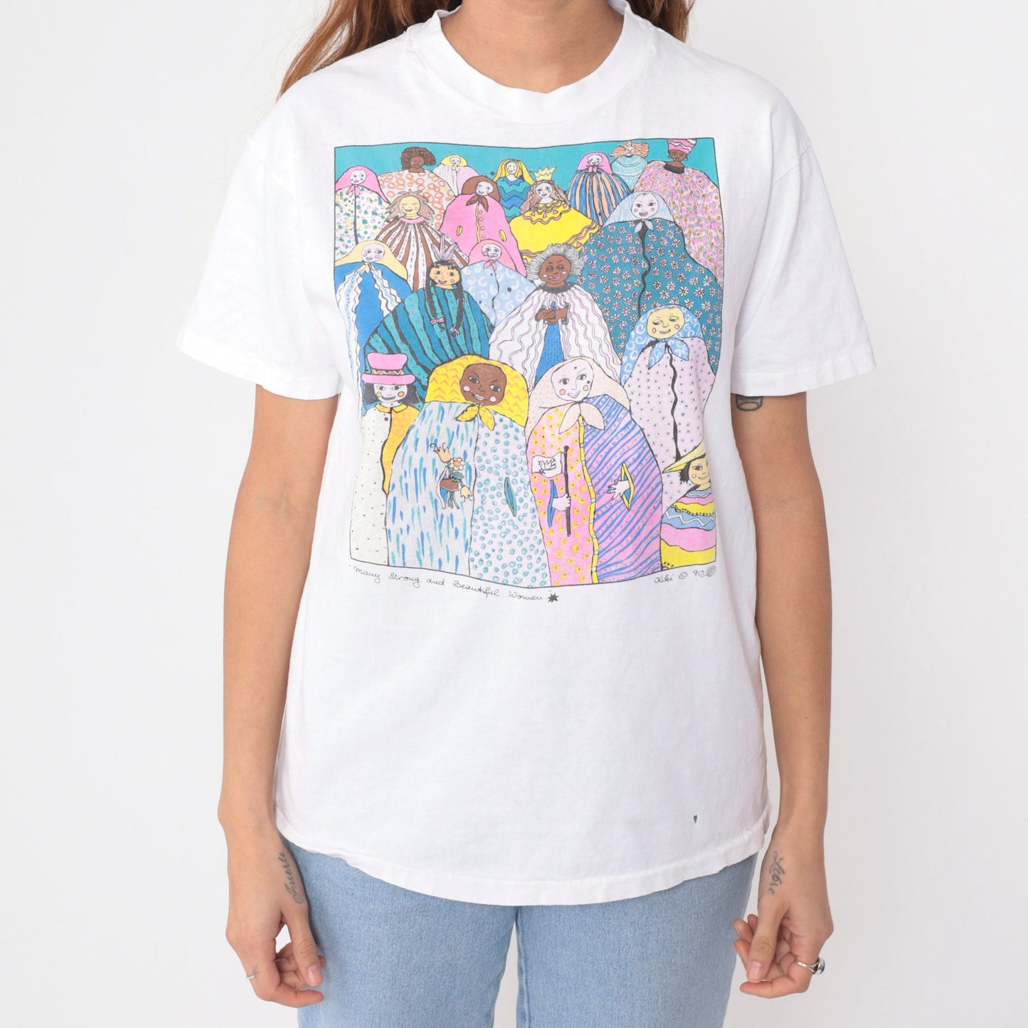 90s Kiki Suarez Many Strong and Beautiful Women Graphic Tee White Cotton Medium
