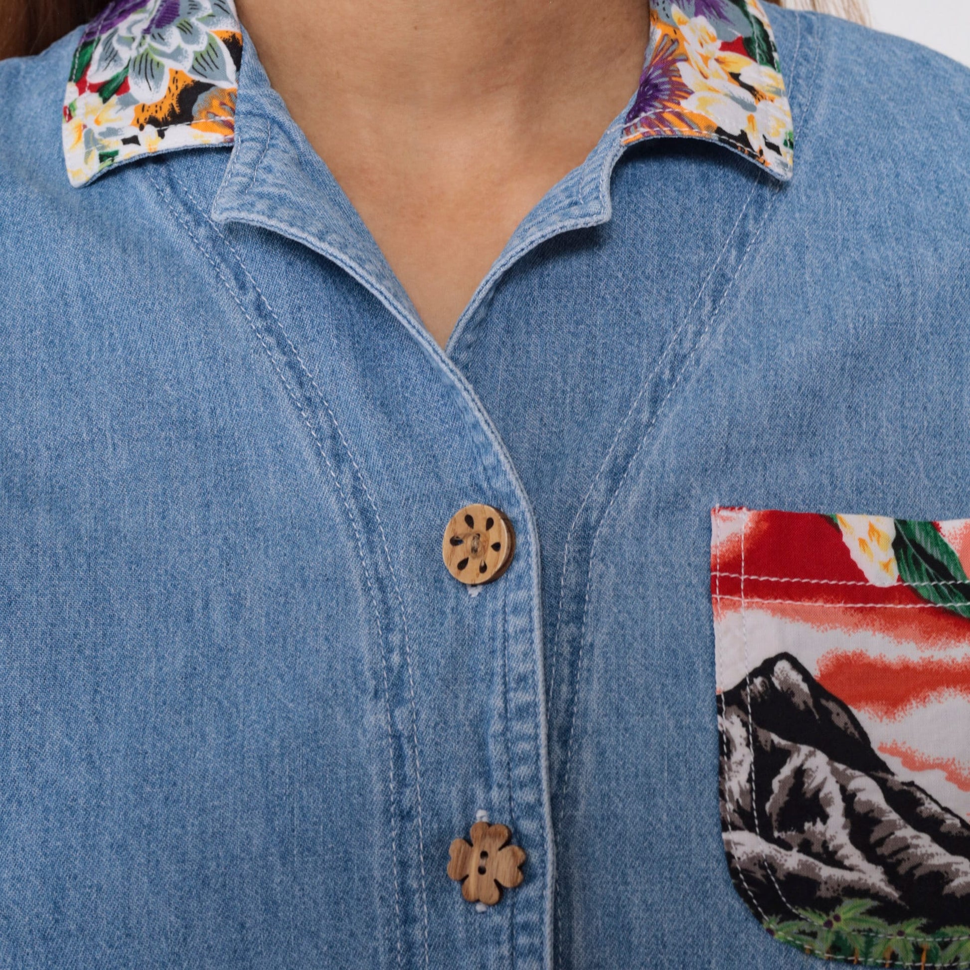 90s Blue Denim Crop Top Tropical Mountain Floral Print Button-Up Medium