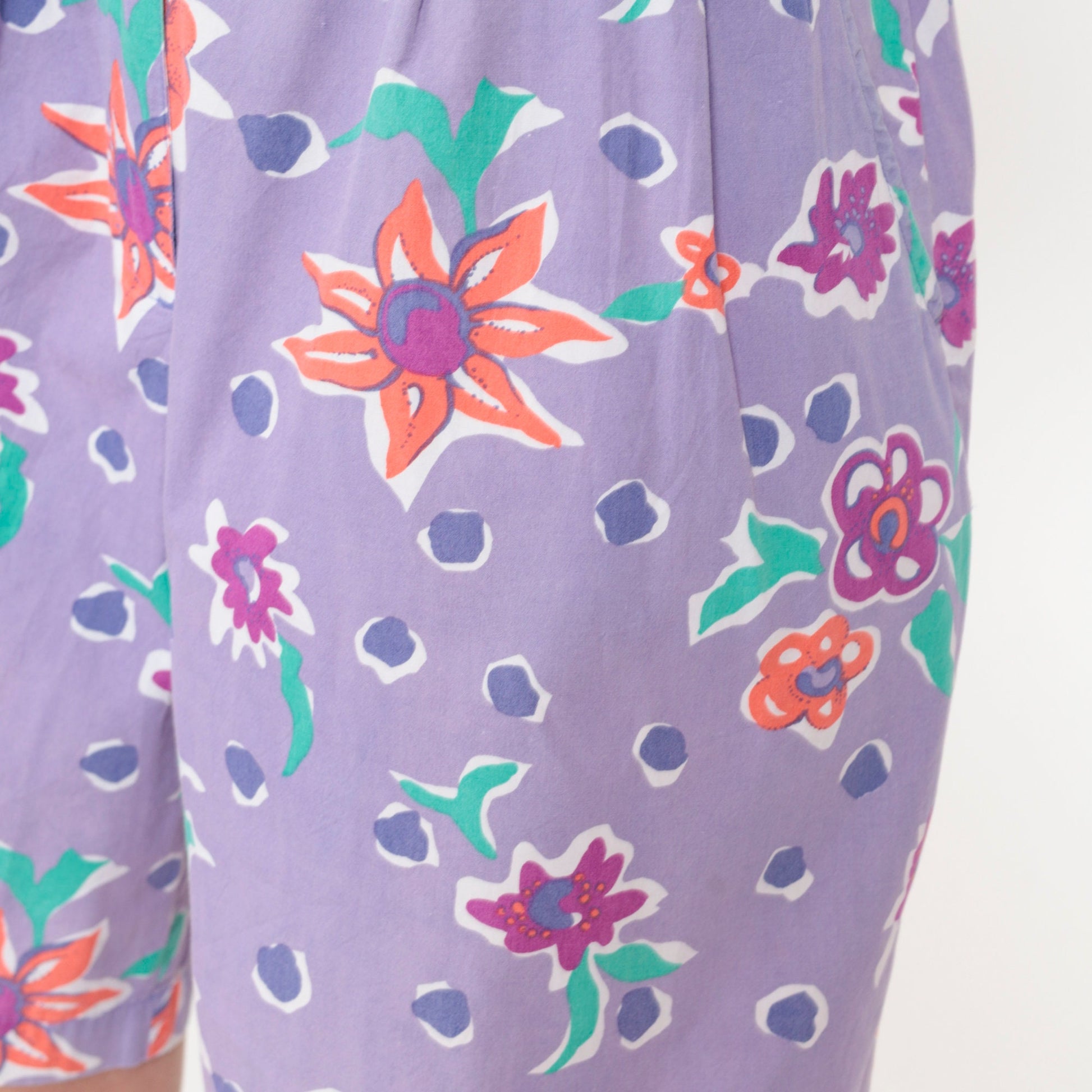 90s Lavender Polka Dot Floral Shorts High Waist Pleated Cotton Small