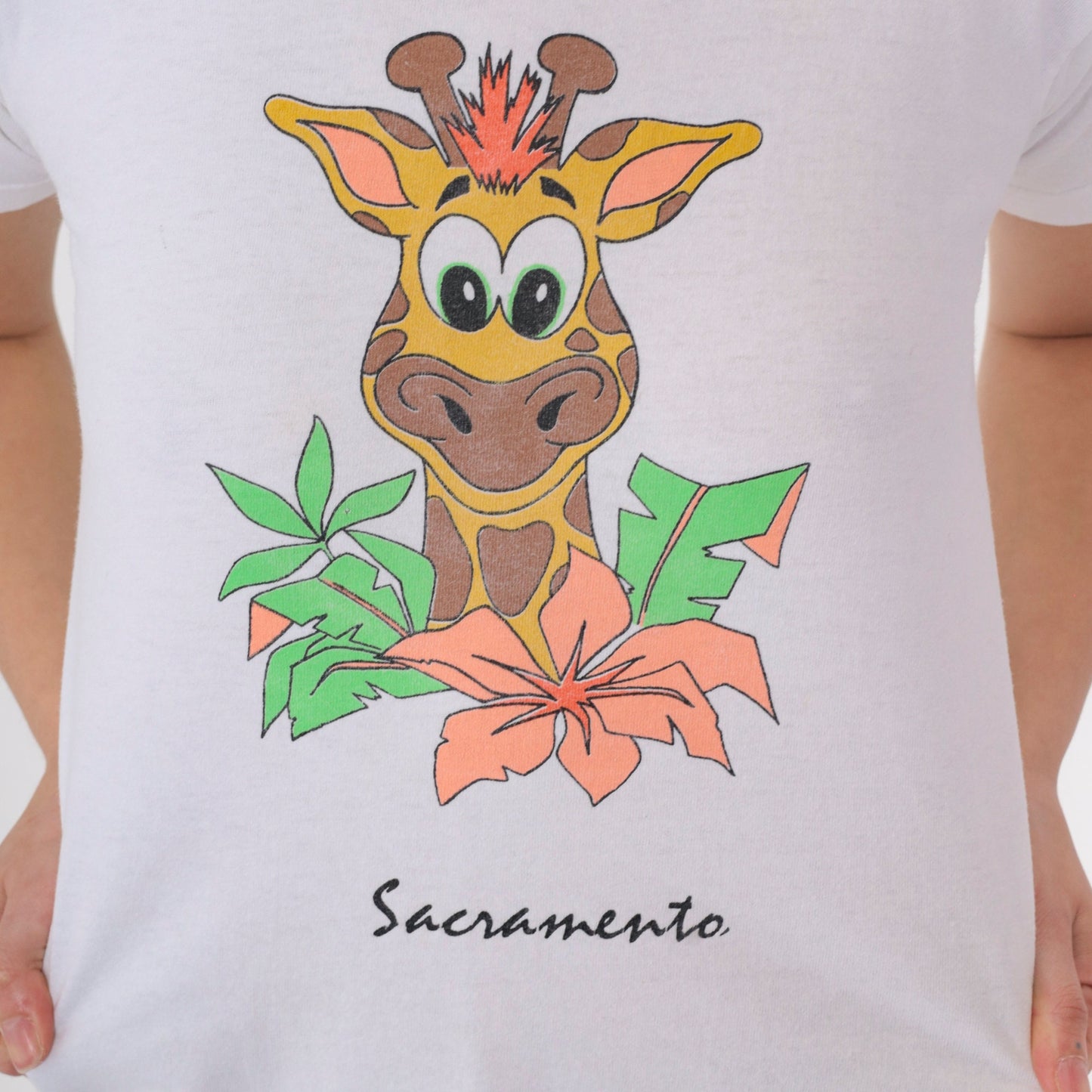 90s Sacramento Zoo Giraffe T-Shirt White Graphic Tee Appliqué XXS