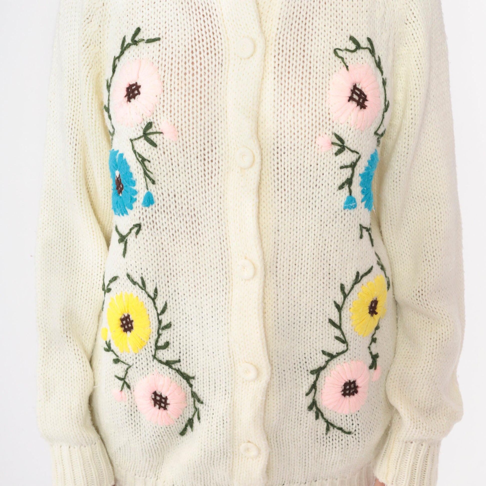 70s Floral Embroidered Cardigan Sweater Off-White Raglan Knit Large