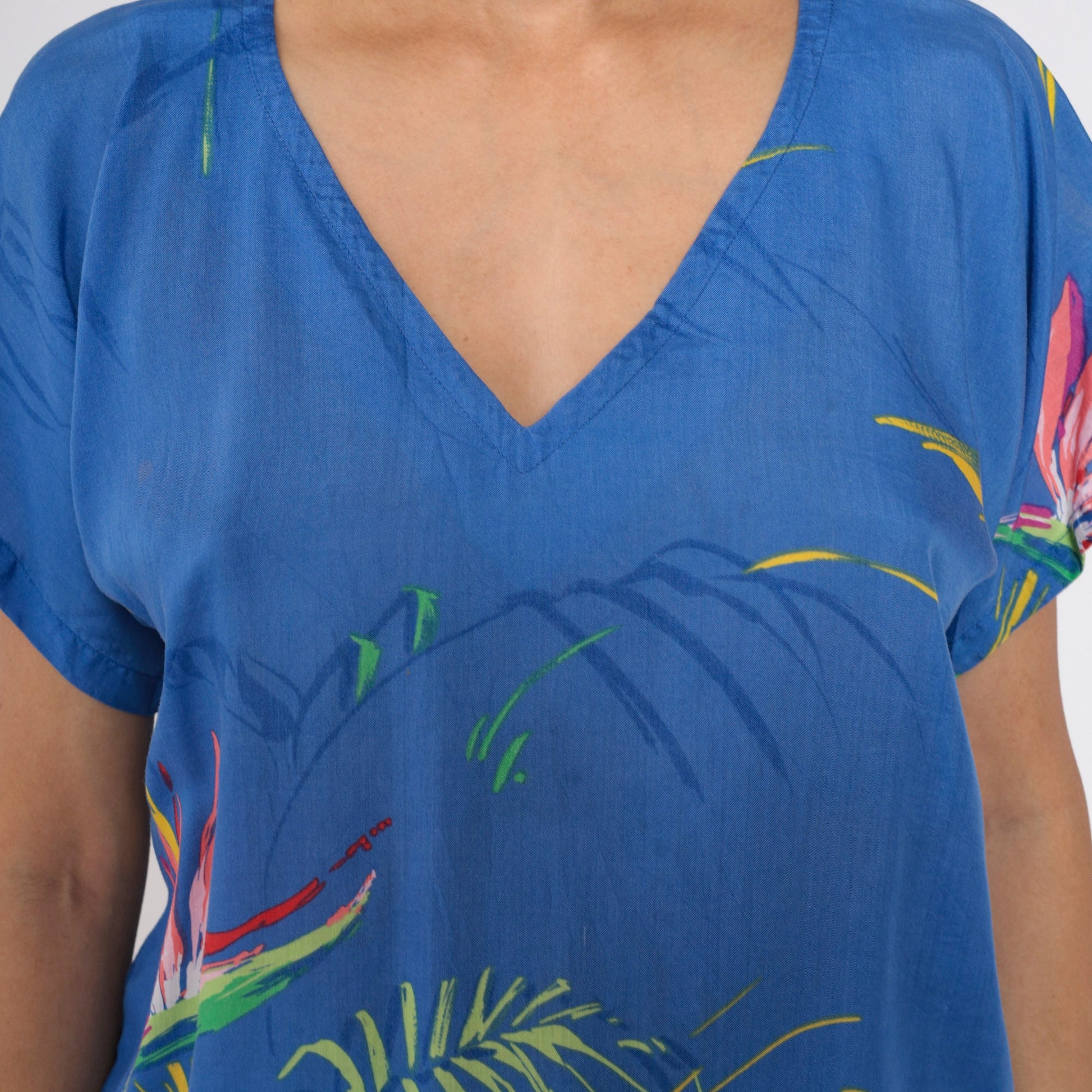 90s Tropical Floral Leaf Print Blouse Blue V-Neck Short Sleeve Medium M