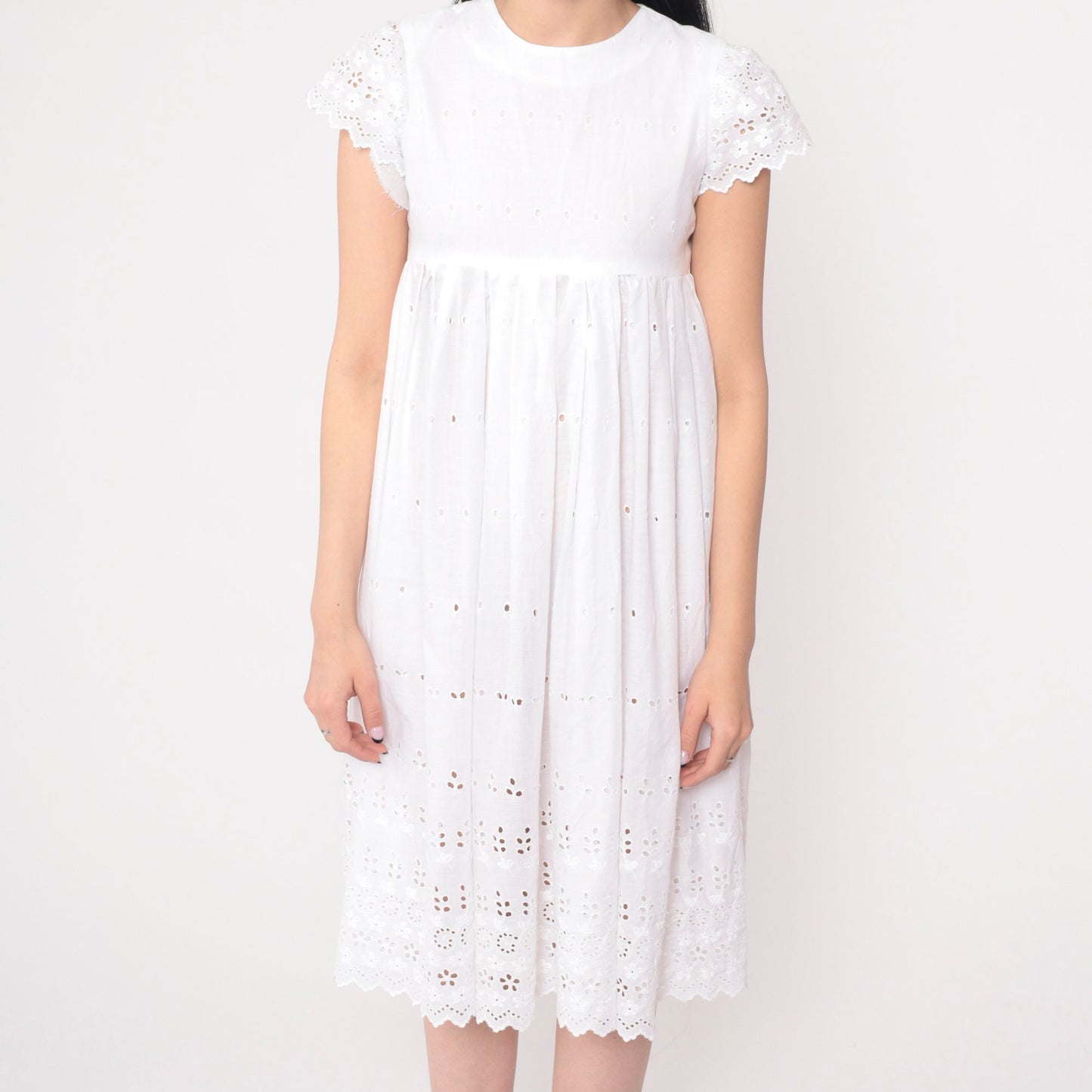 70s White Eyelet Lace Mini Dress Empire Waist Puff Sleeve XXS