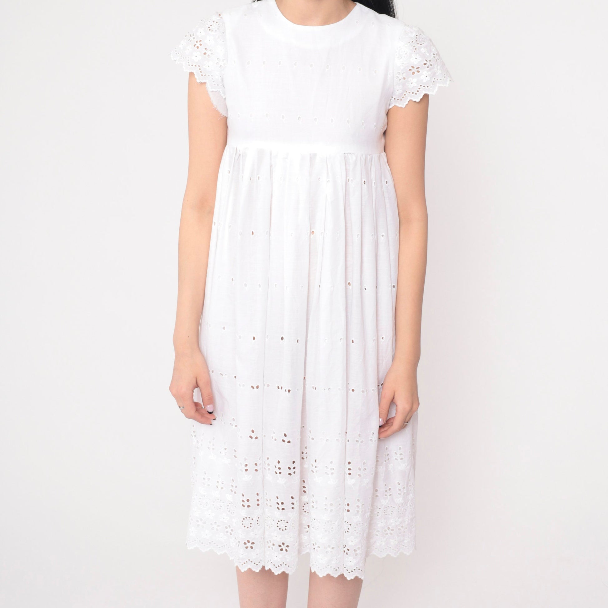 70s White Eyelet Lace Mini Dress Empire Waist Puff Sleeve XXS
