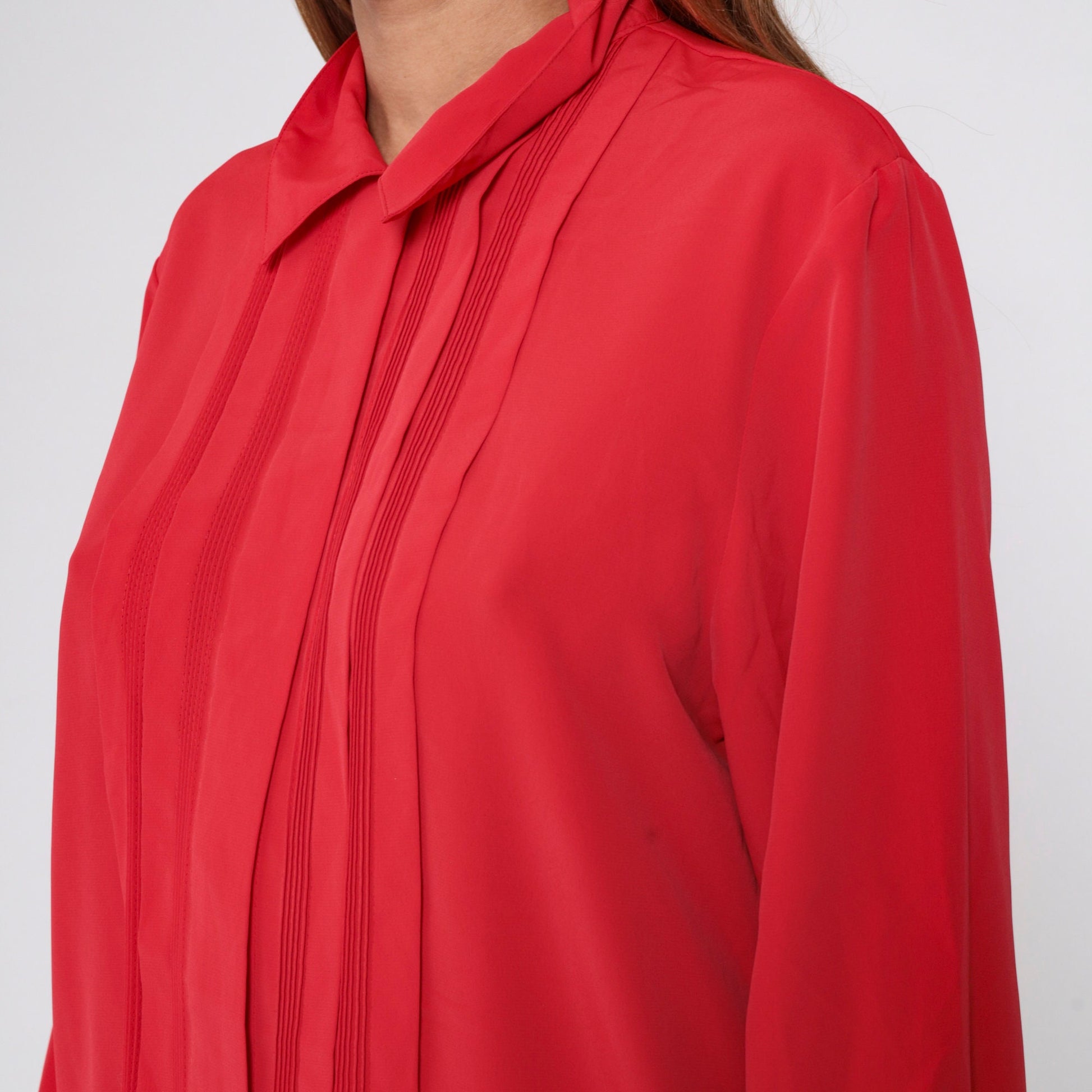 90s Red Pleated Button-Up Blouse Collared Long Sleeve Preppy Large