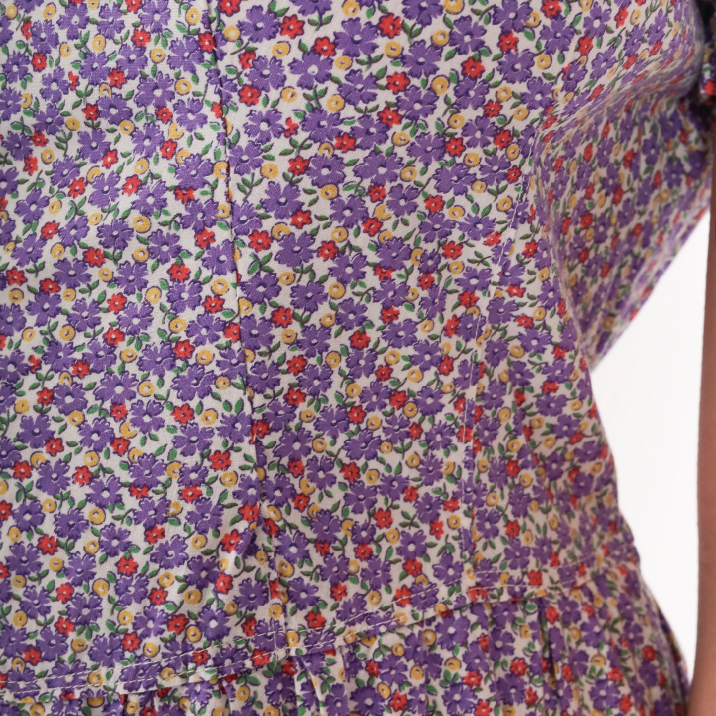 70s Purple Calico Floral Maxi Dress Puff Sleeve Low Waist Medium