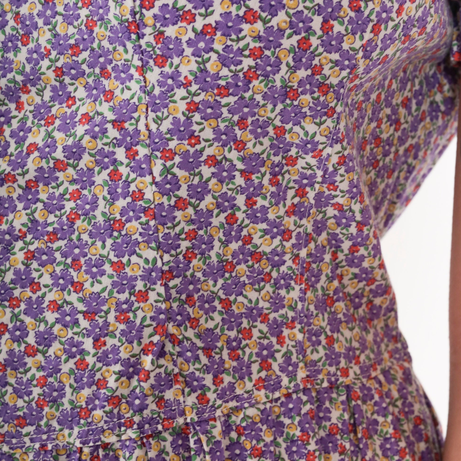70s Purple Calico Floral Maxi Dress Puff Sleeve Low Waist Medium