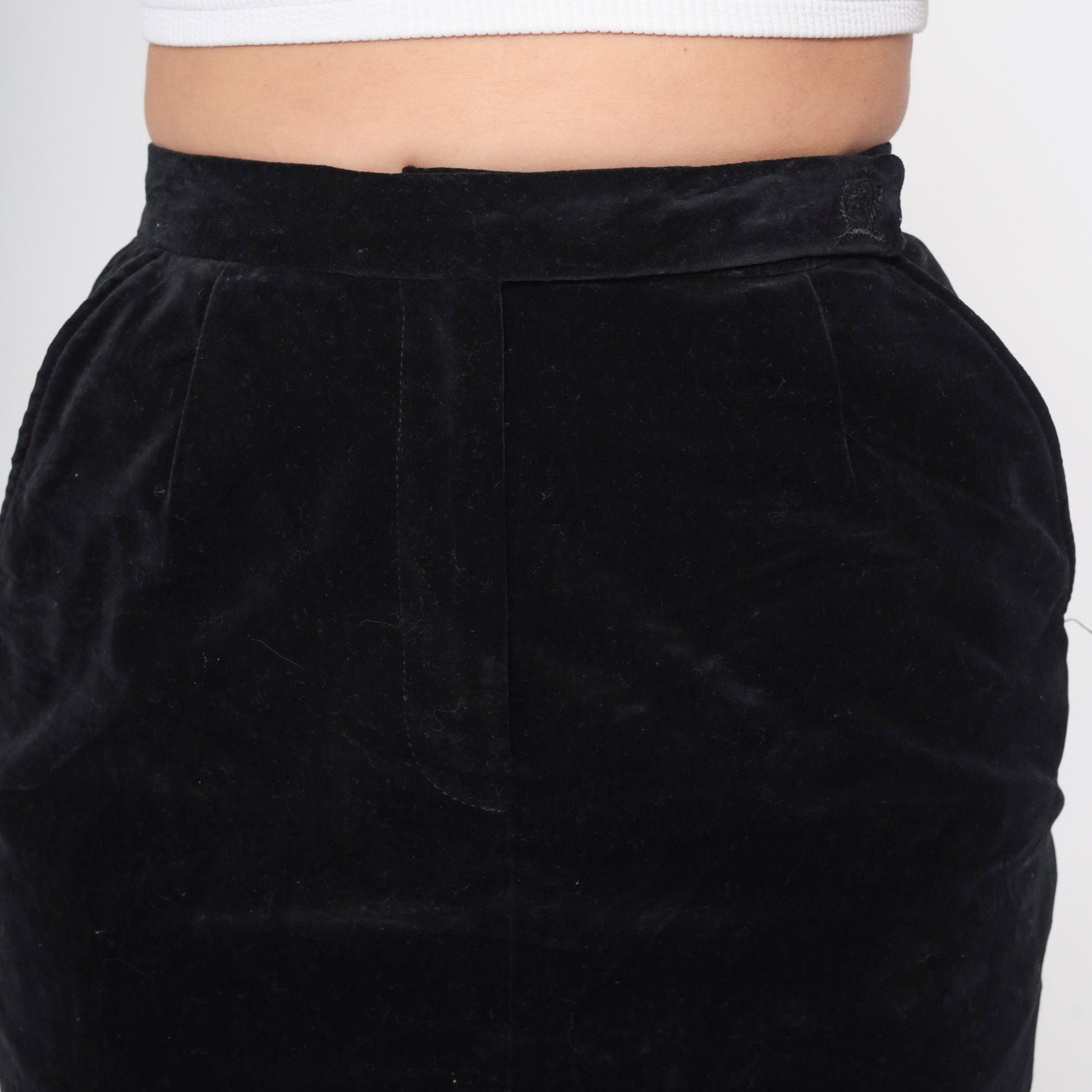 90s Tommy Hilfiger Black Velvet Pencil Skirt High Waisted Mini Small