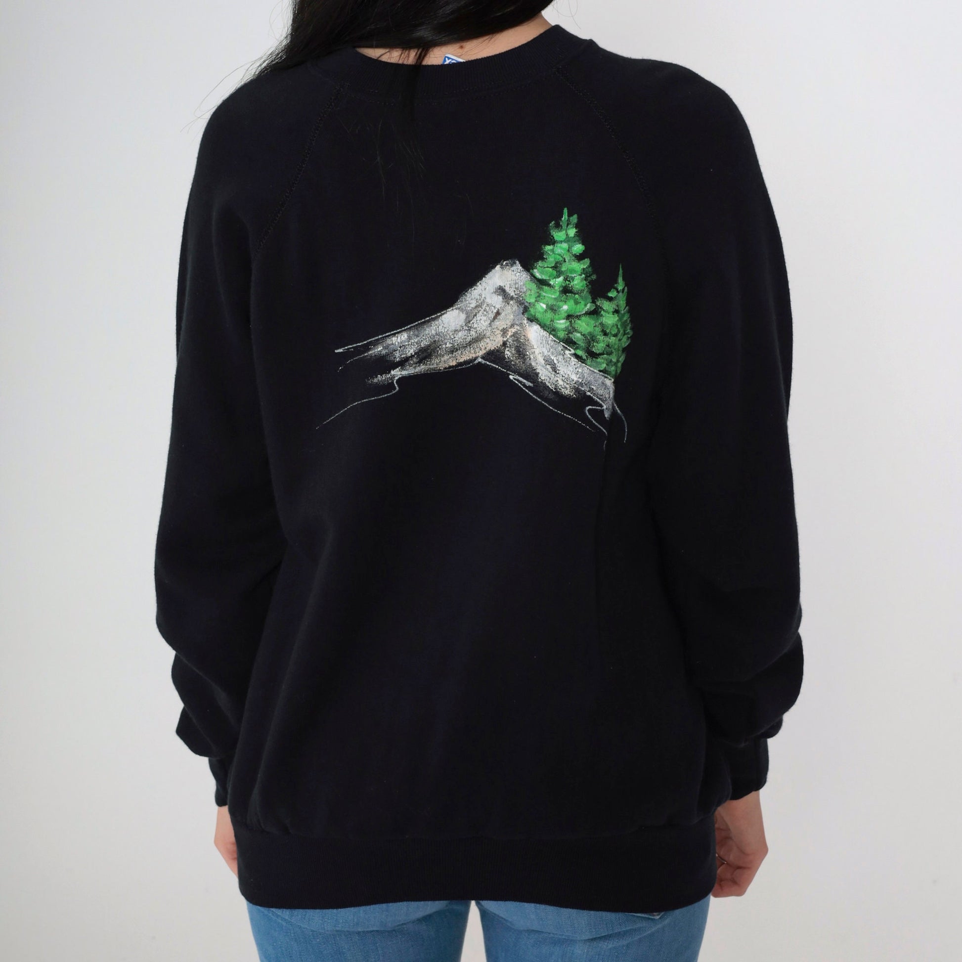 80s Tultex Hand Painted Ski Scene Sweatshirt Black Crewneck Raglan Medium