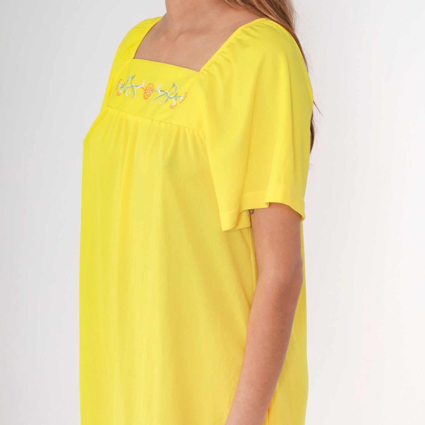 90s Yellow Floral Embroidered Midi Dress Short Sleeve Pockets Small S