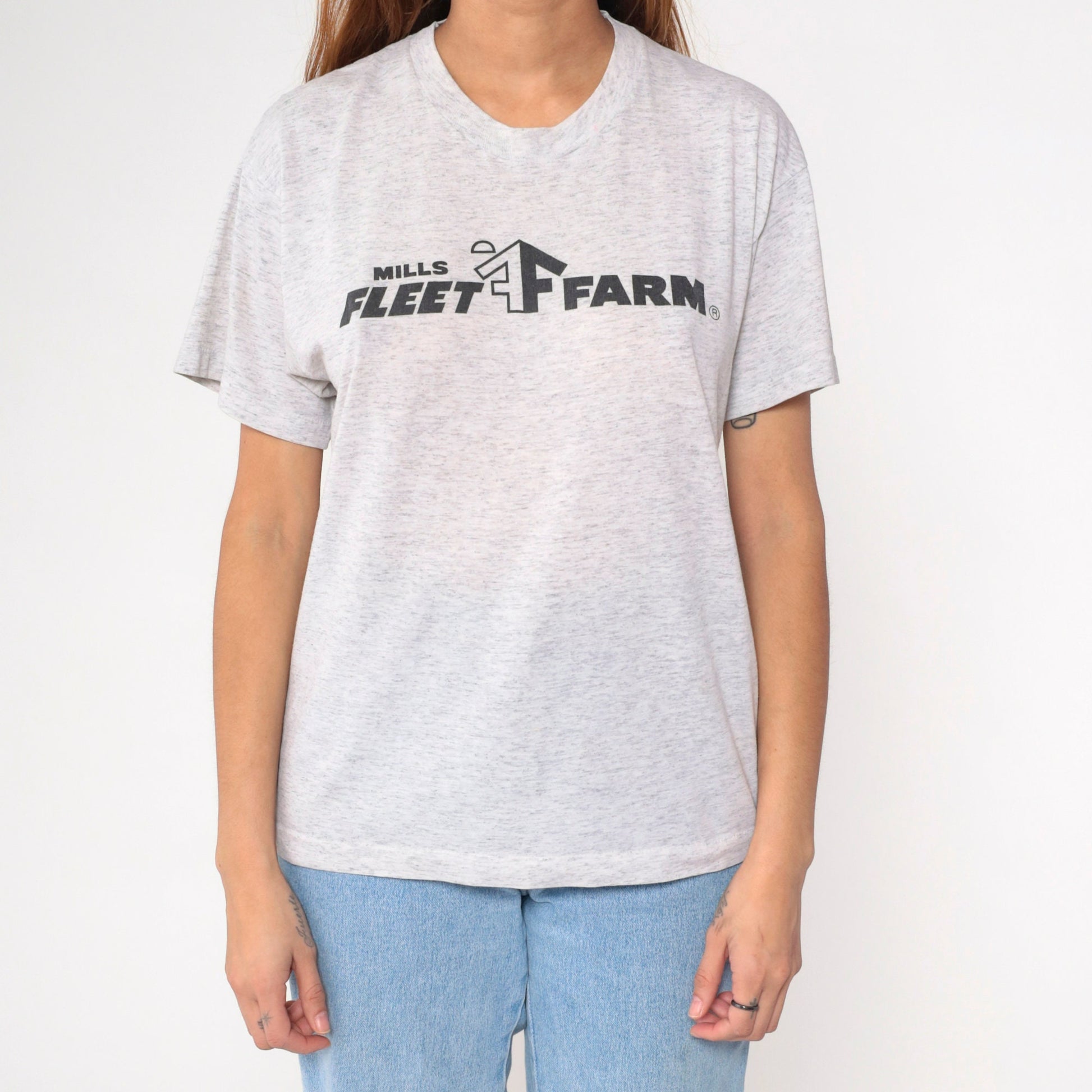90s Mills Fleet Farm Graphic T-Shirt Heather Grey Single Stitch Medium
