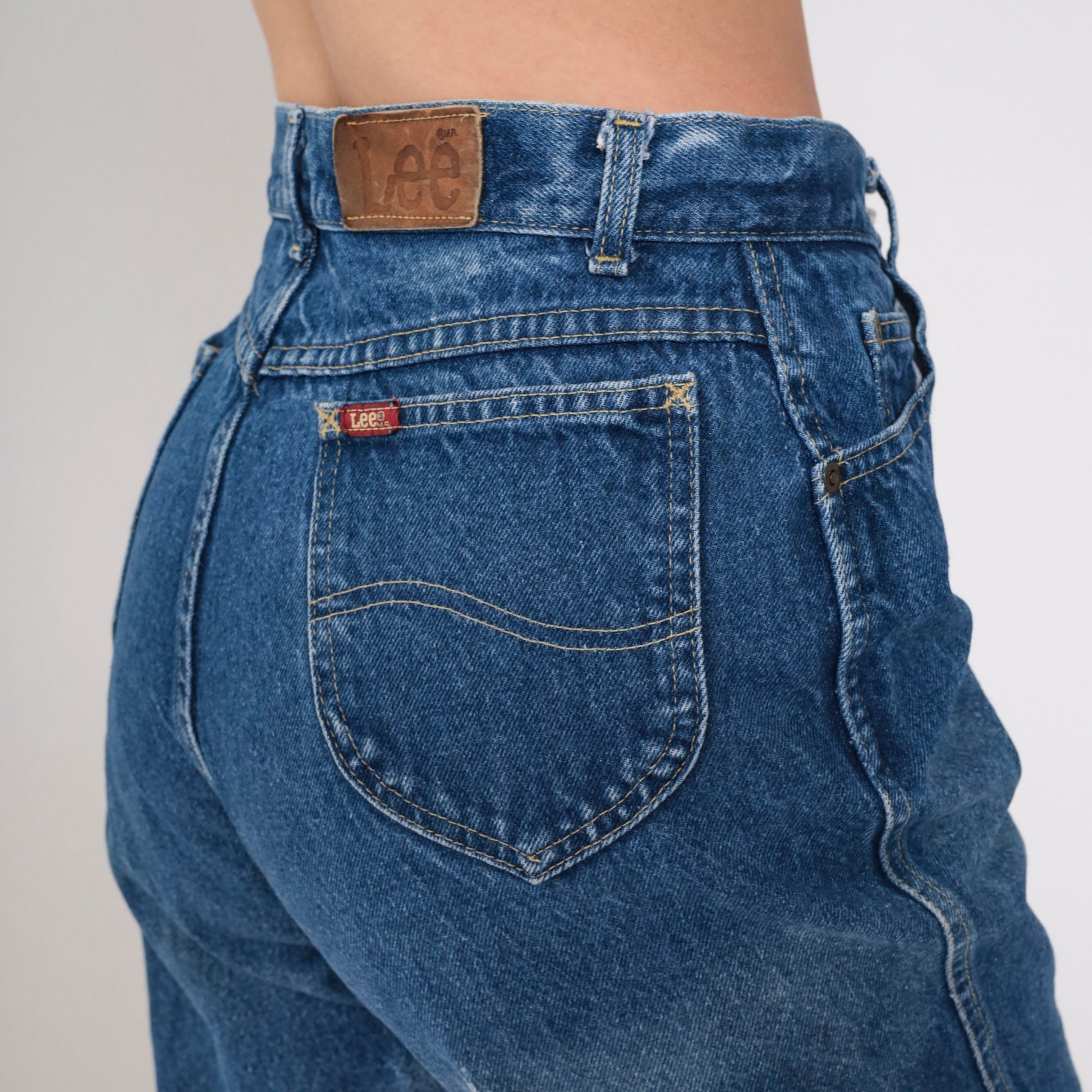 90s Lee High Waisted Straight Leg Jeans Medium Blue Button Fly Medium