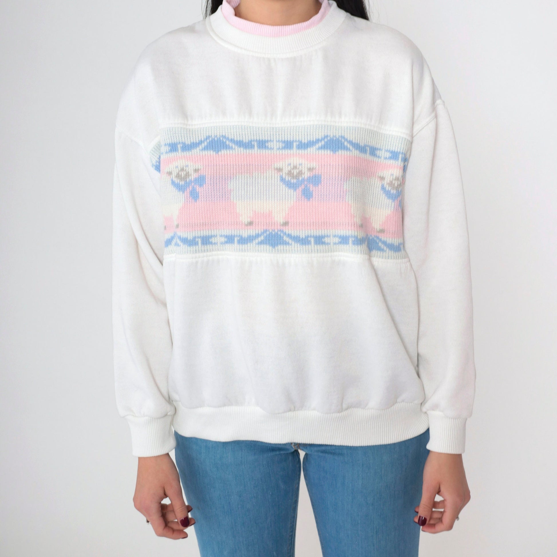 90s Sheep Graphic Sweatshirt White Ribbed Knit Crewneck Medium M