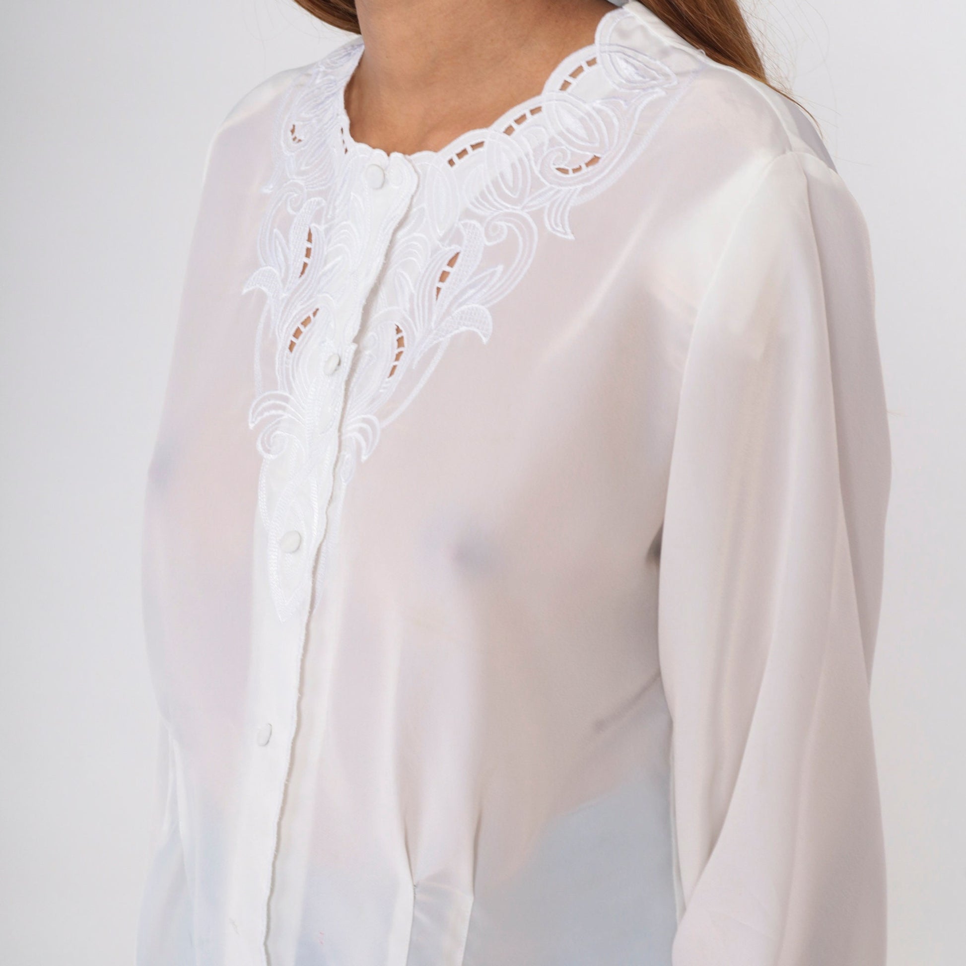 90s White Cutwork Blouse Embroidered Leaf Button Up Long Sleeve Medium