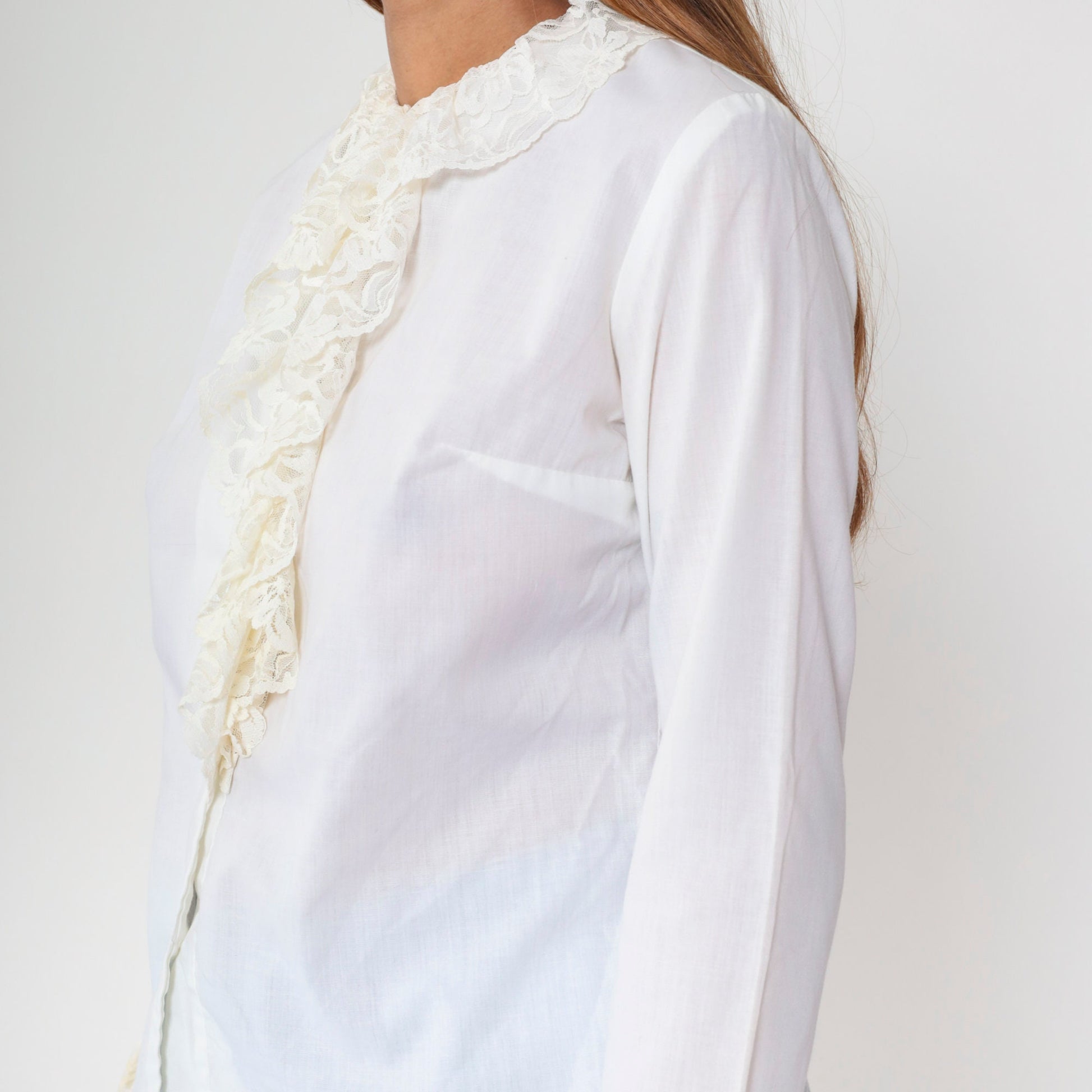 70s White Lace Ruffled Blouse Button-Up Long Sleeve Tuxedo Shirt Medium