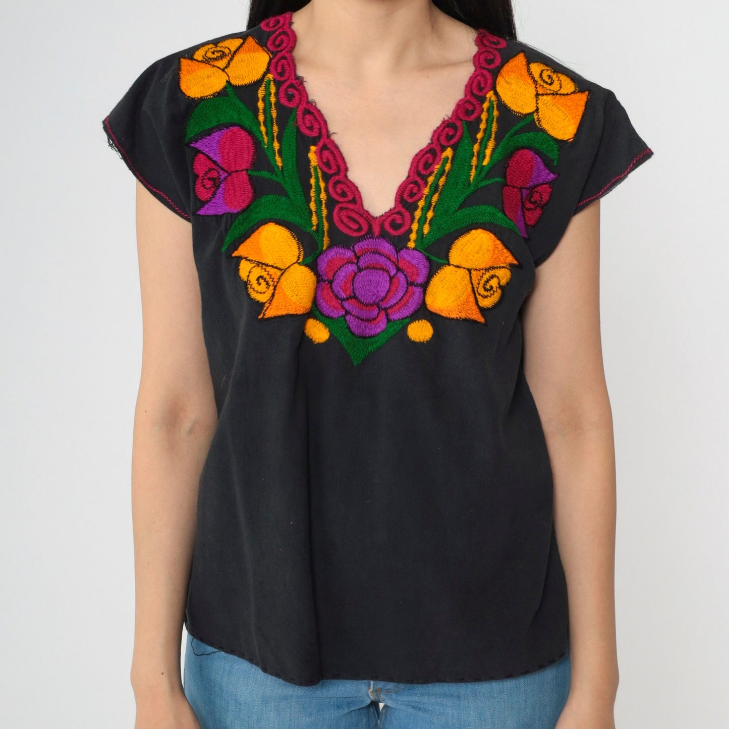 90s Mexican Floral Embroidered Blouse Black Short Sleeve Medium