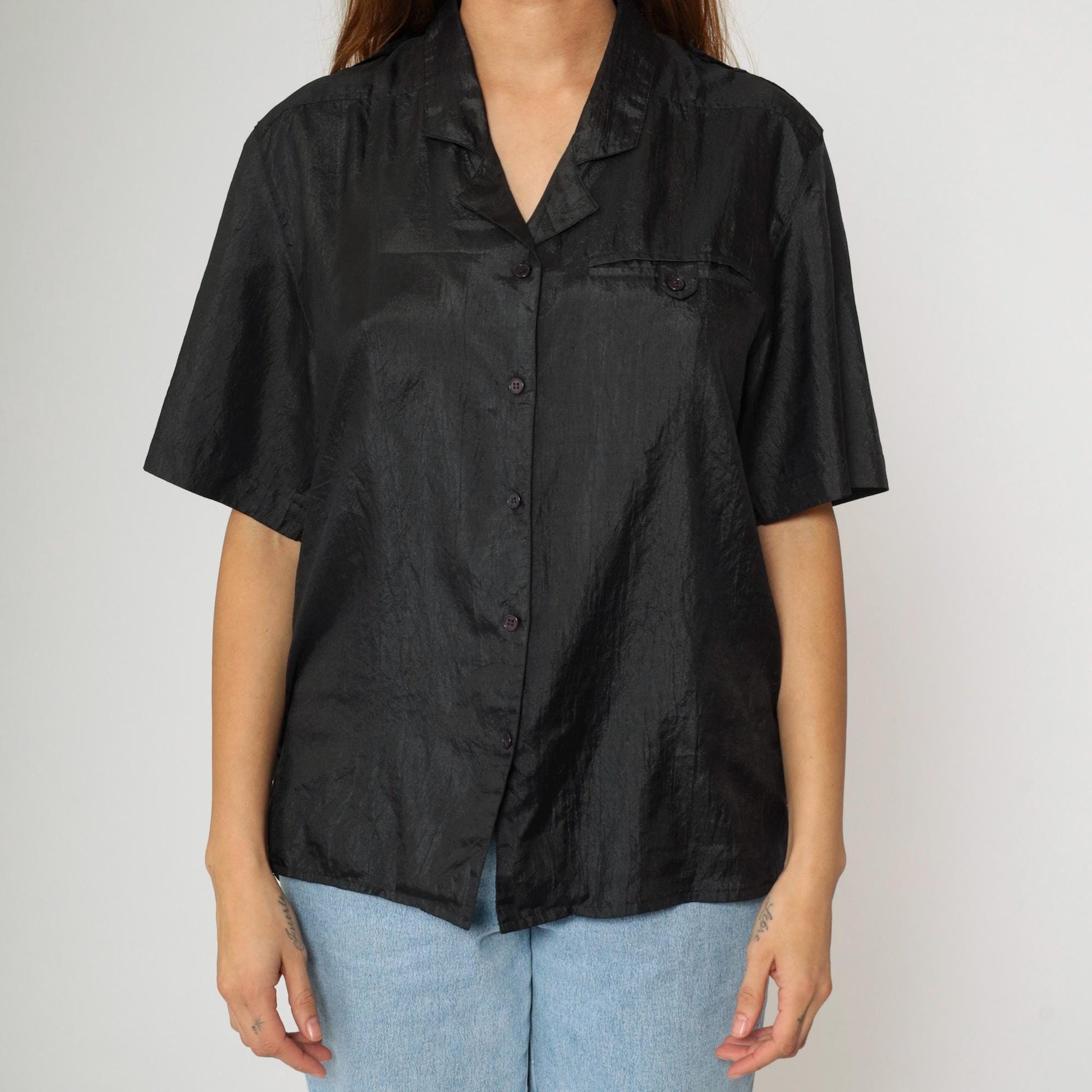 90s Black Polyester Button-Up Blouse Chest Pocket Short Sleeve Large L