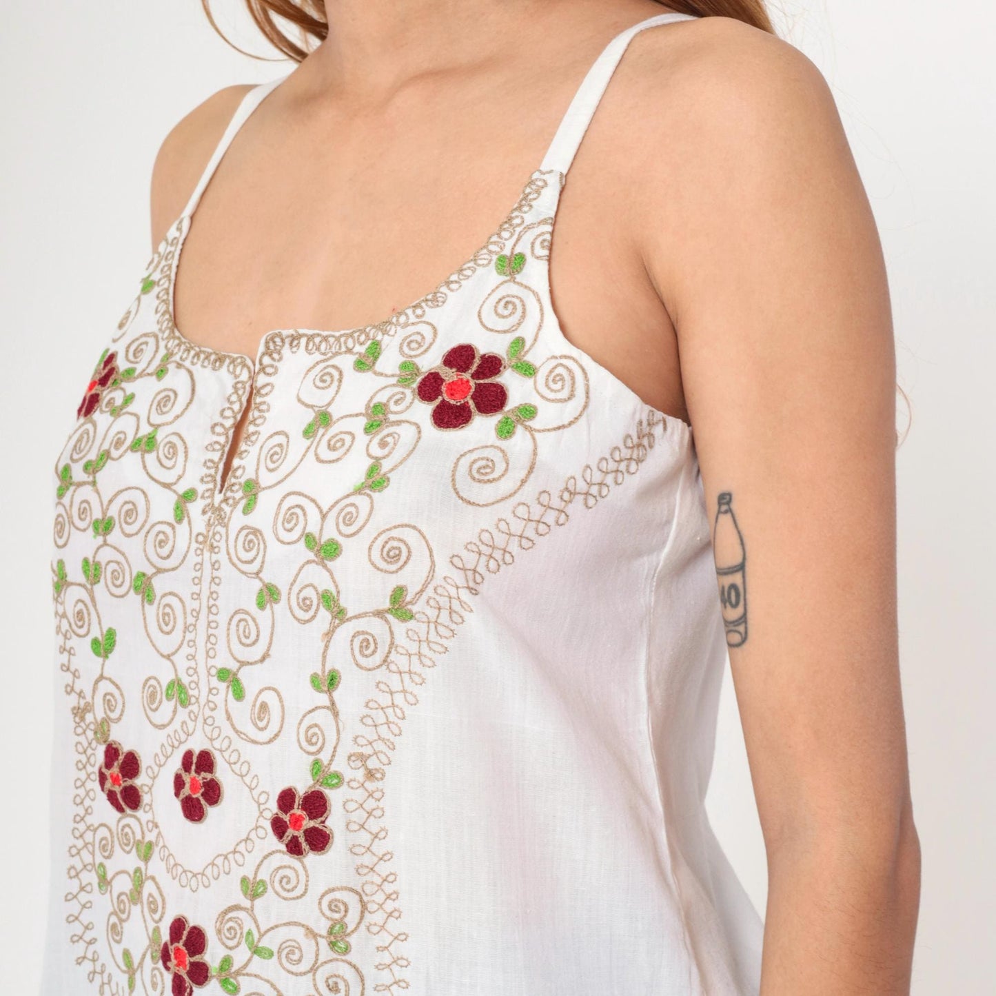 90s White Floral Embroidered Tank Top Spaghetti Strap Split Neck Small Medium