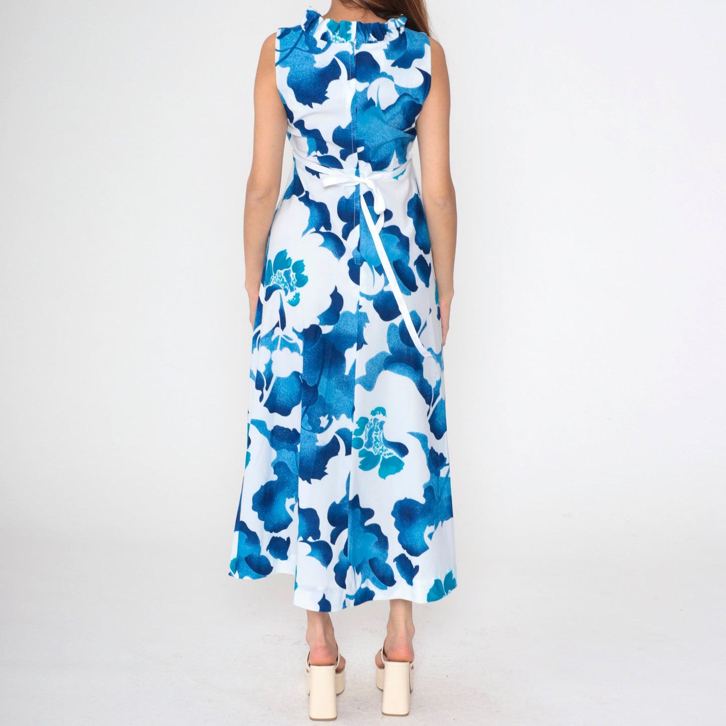 70s Hawaiian Floral Maxi Dress Empire Waist Ruffle V-Neck Sleeveless Blue Small