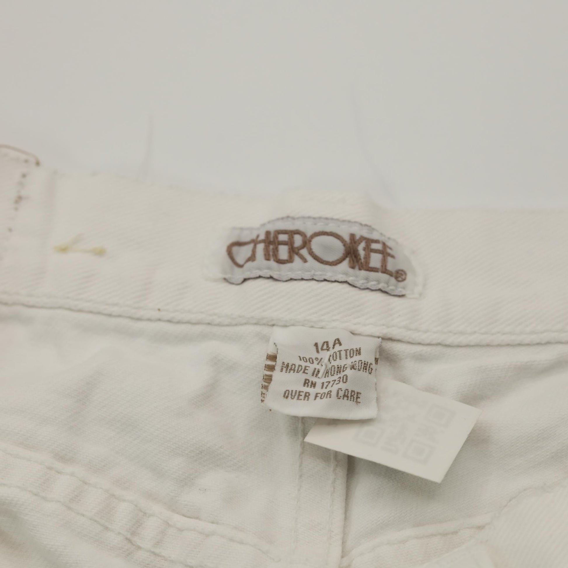 Y2K Cherokee White Tapered High-Rise Mom Jeans 00s Denim Medium 30