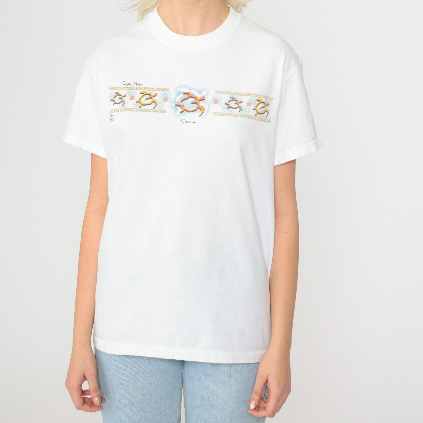 90s Cancun Mexico Sea Turtle Graphic T-Shirt White Crewneck Small
