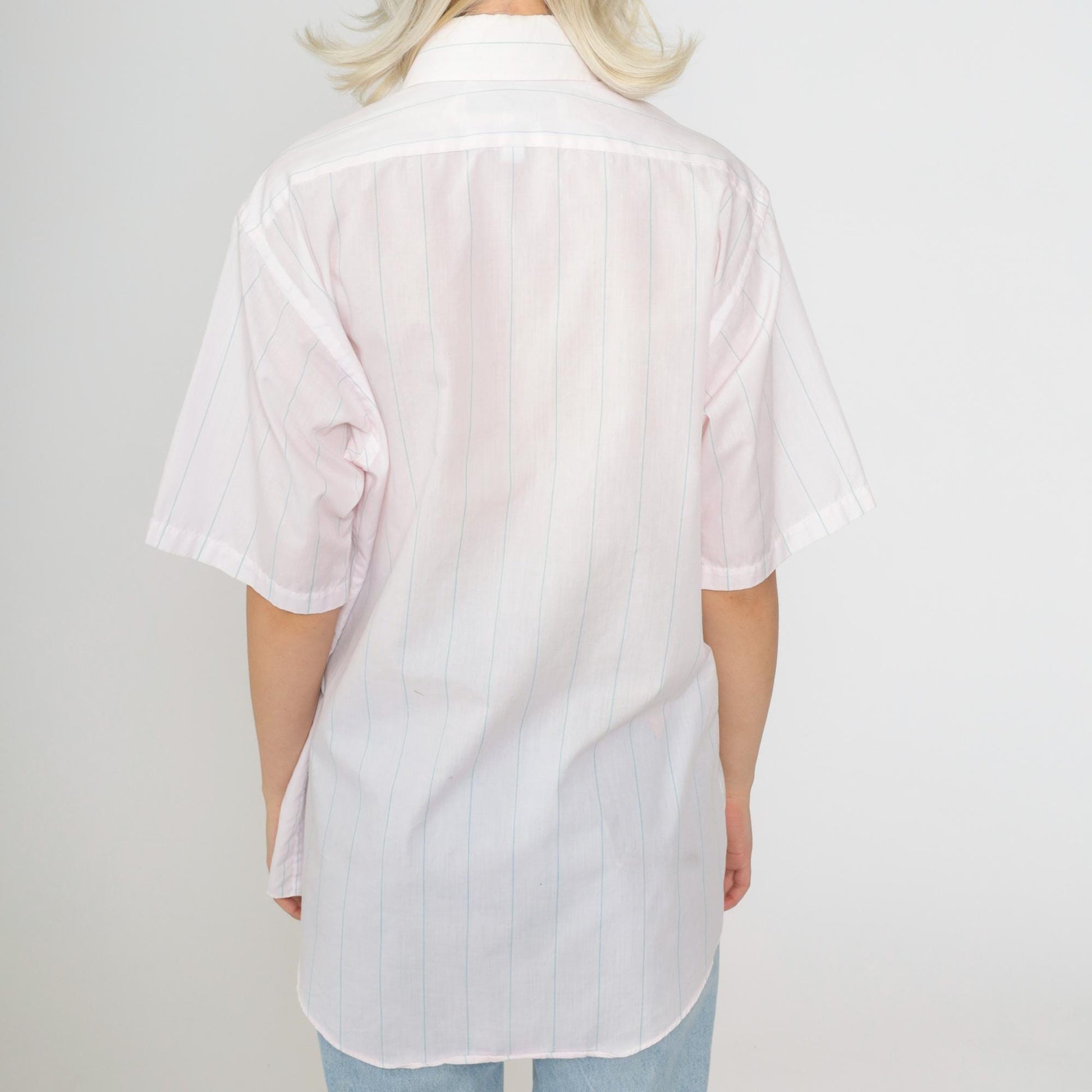 90s Van Heusen Striped Oxford Button-Up Shirt Baby Pink Blue Men's Medium